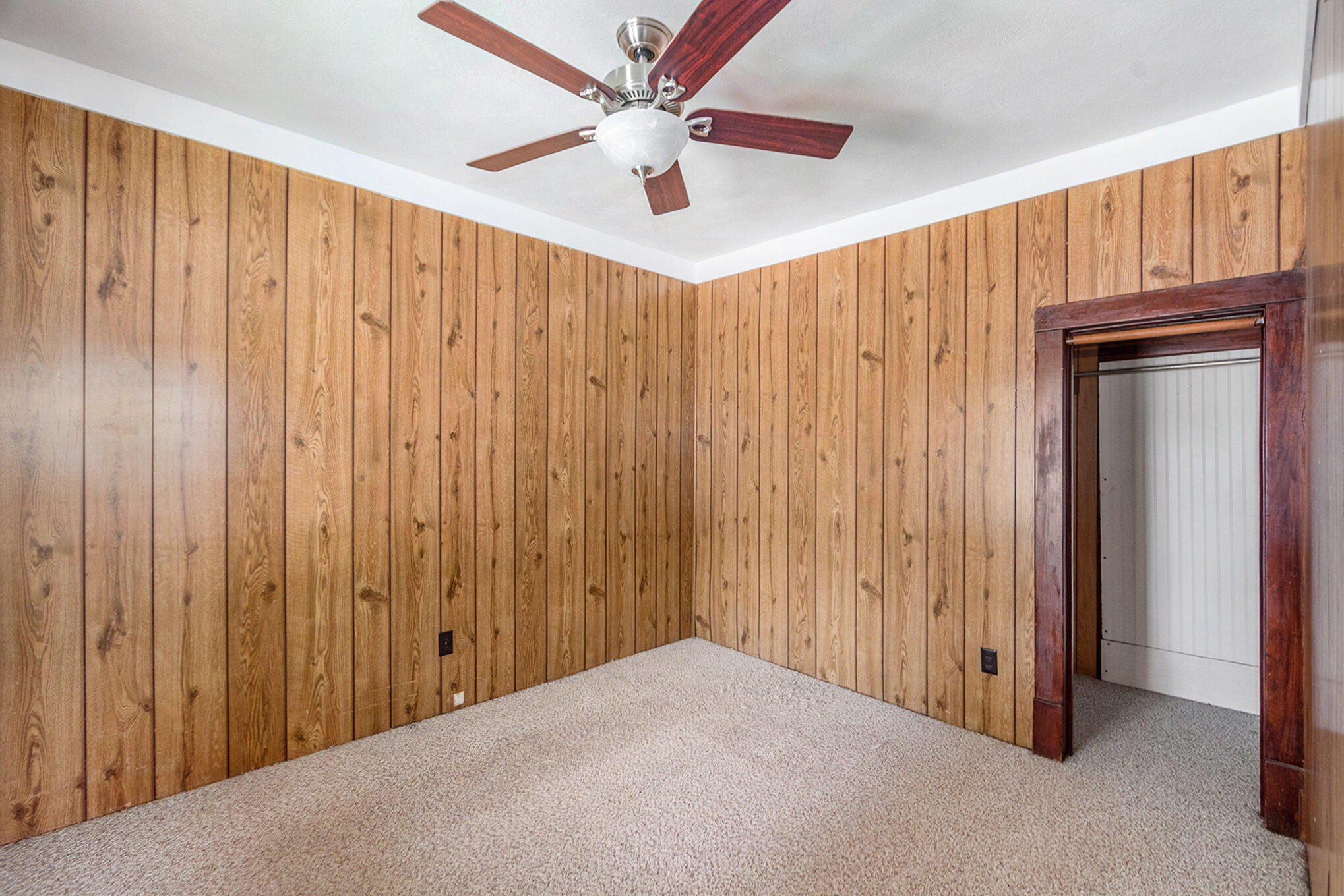 419 S Griswold Street