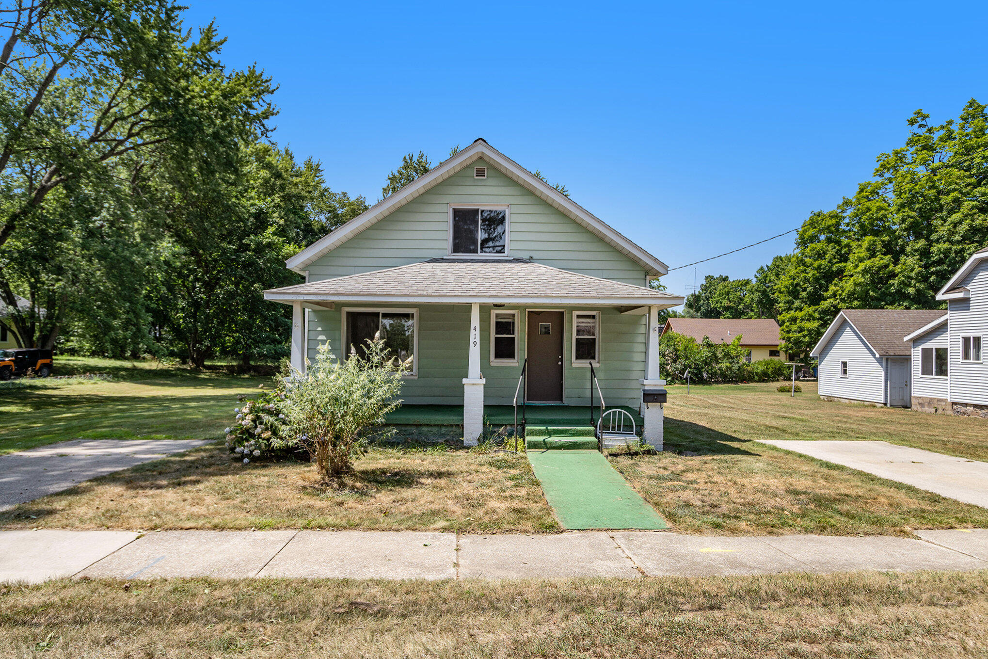 419 S Griswold Street