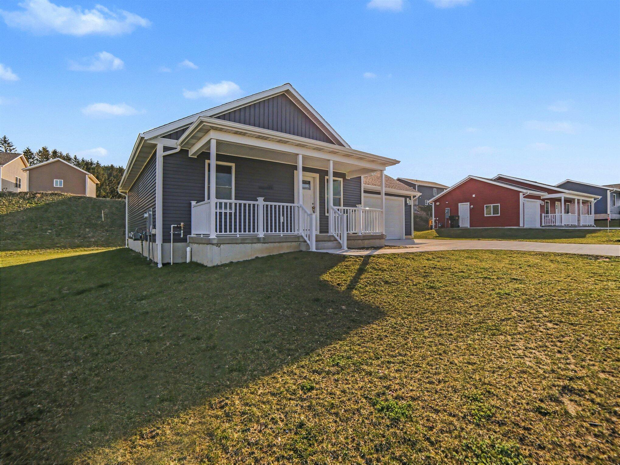 260 Stonecrest