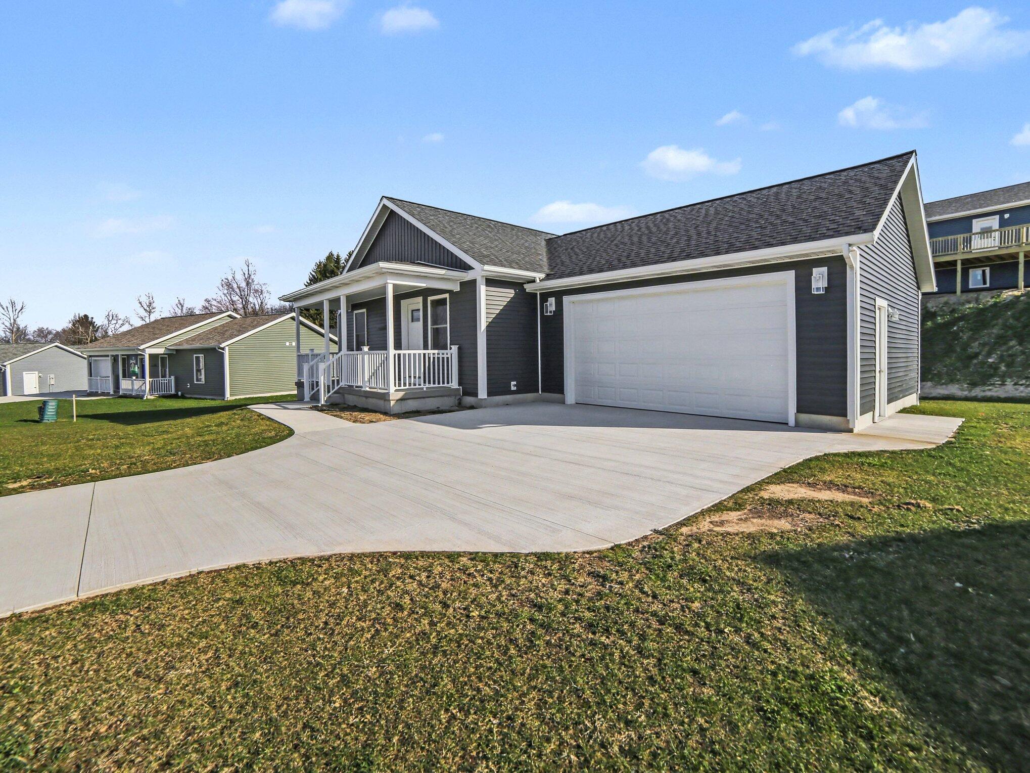 260 Stonecrest