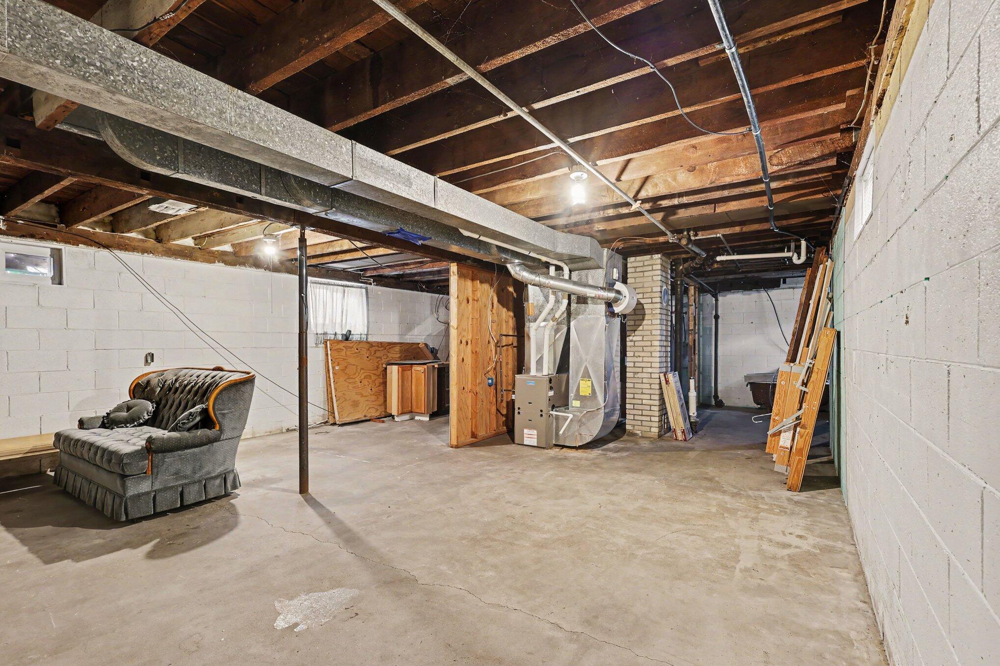 1286 Catherine Avenue