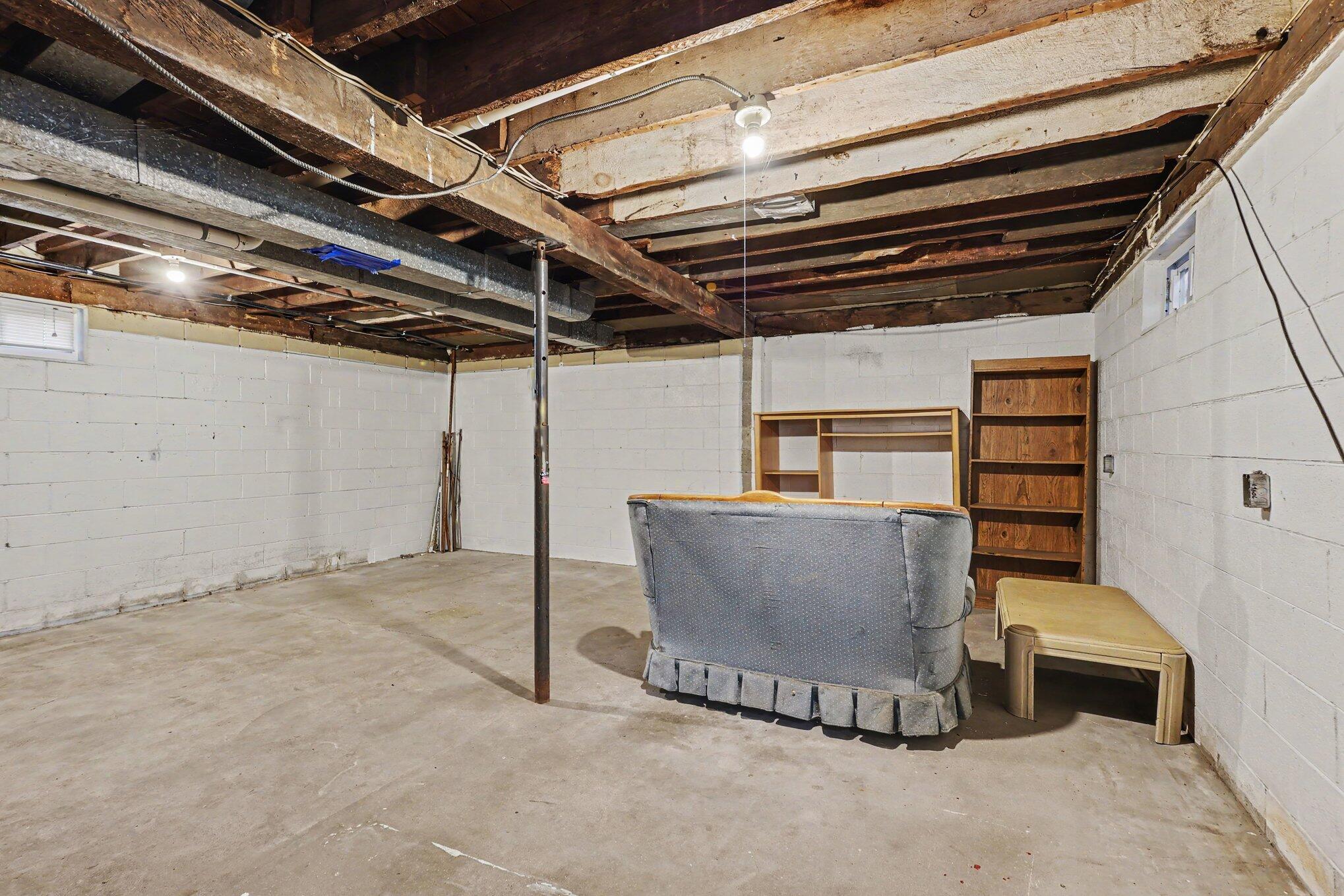 1286 Catherine Avenue