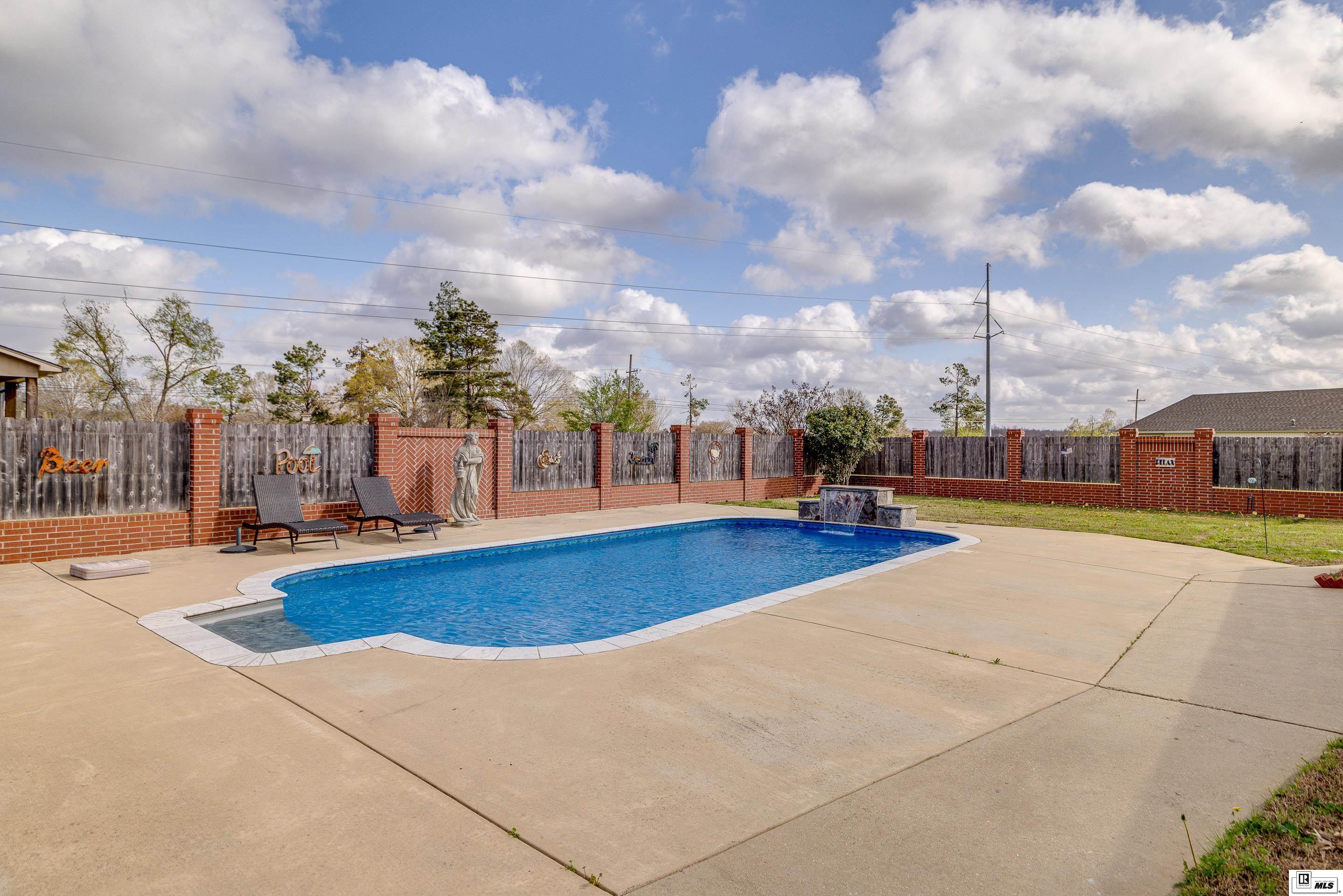1396 FRENCHMANS BEND ROAD
