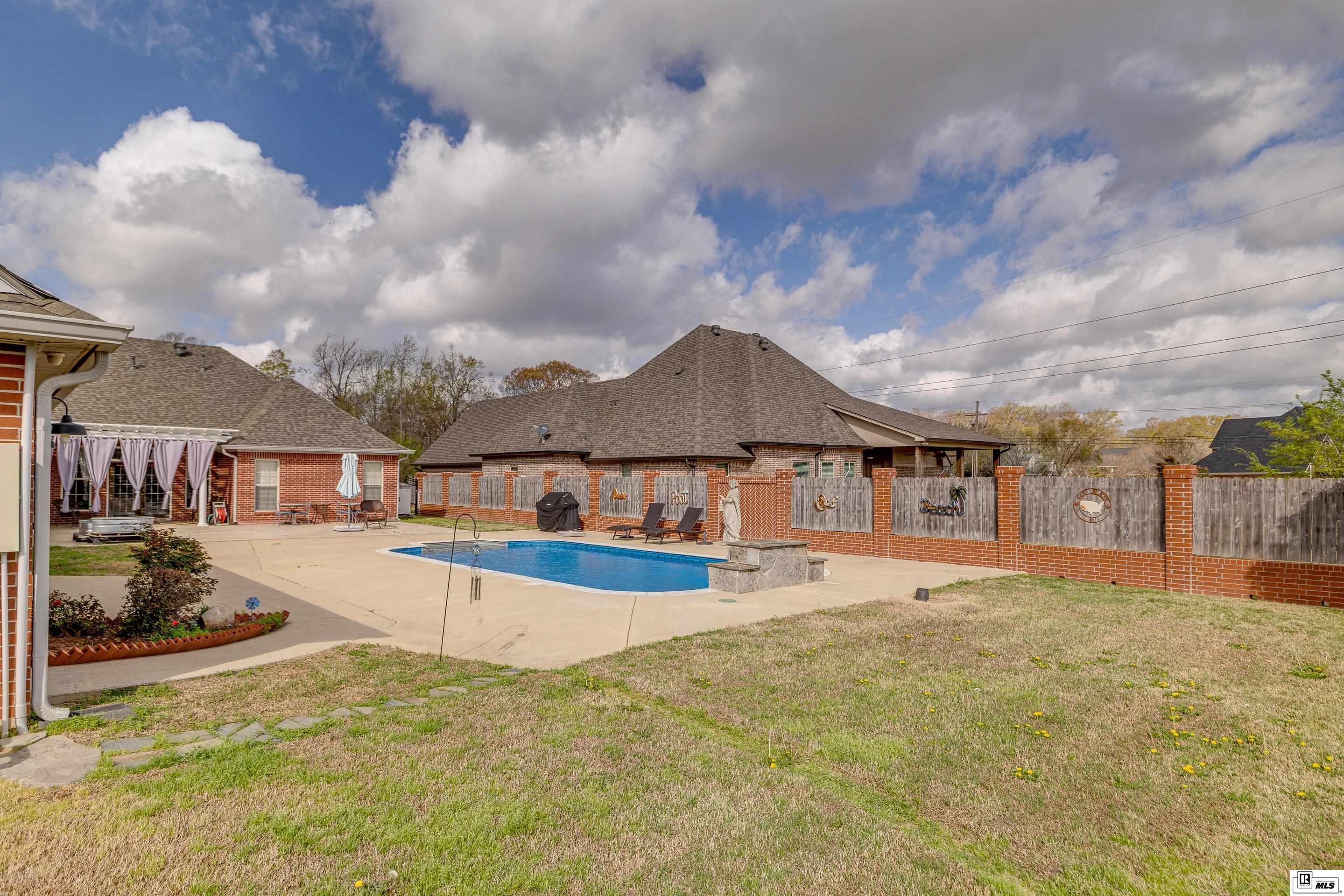 1396 FRENCHMANS BEND ROAD