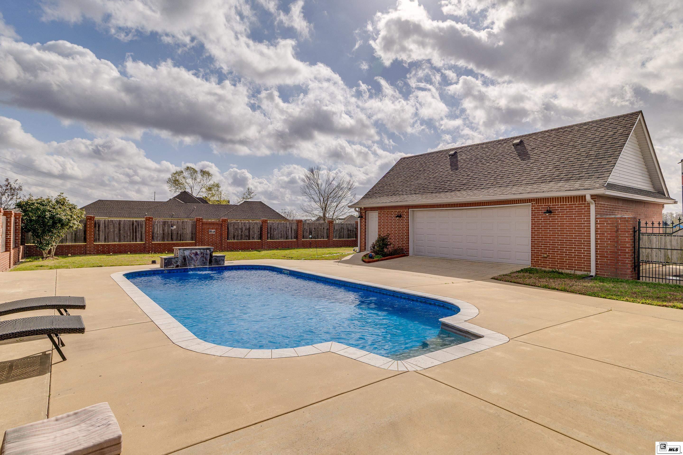 1396 FRENCHMANS BEND ROAD