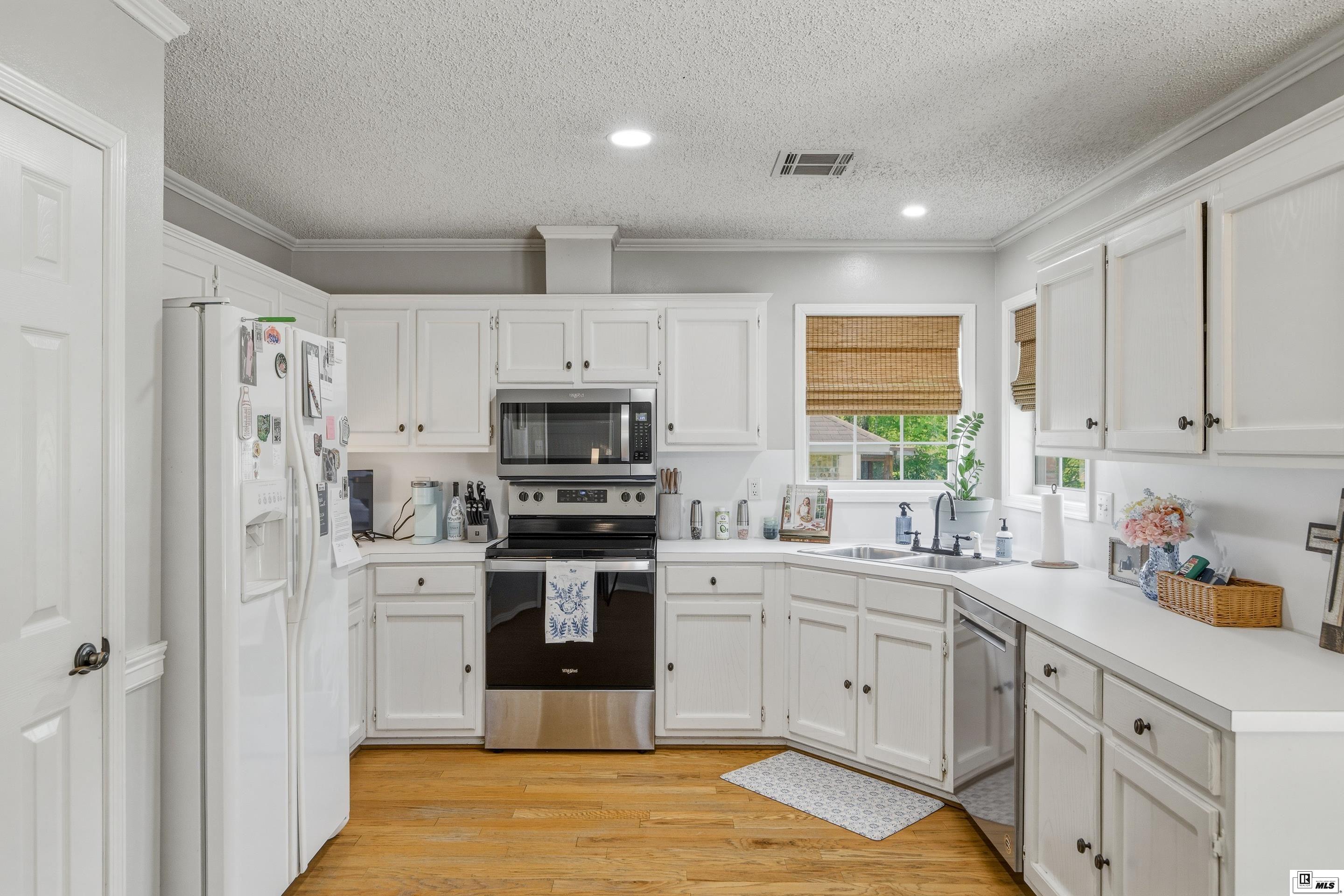 108 FOXWOOD DRIVE