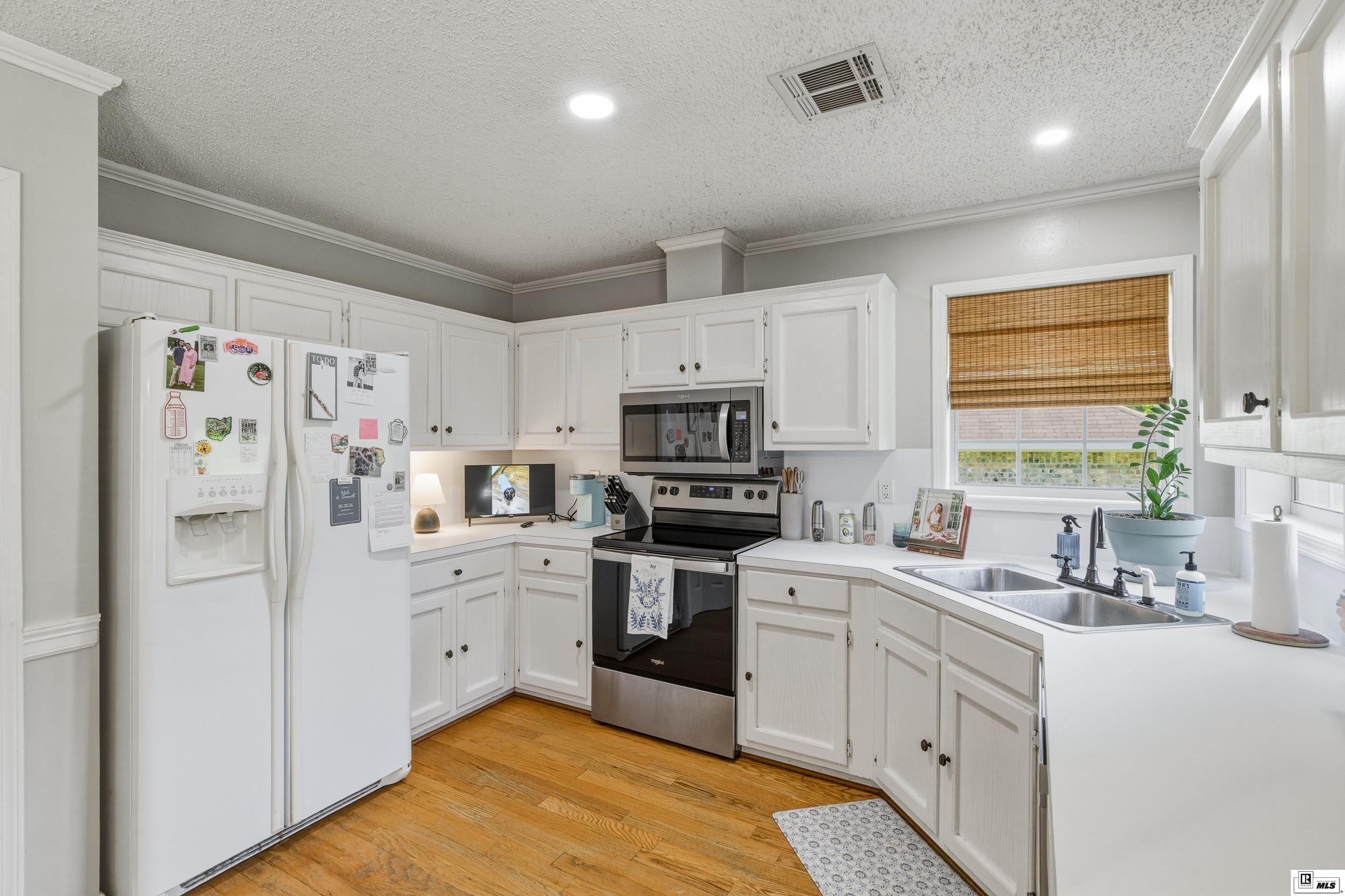 108 FOXWOOD DRIVE