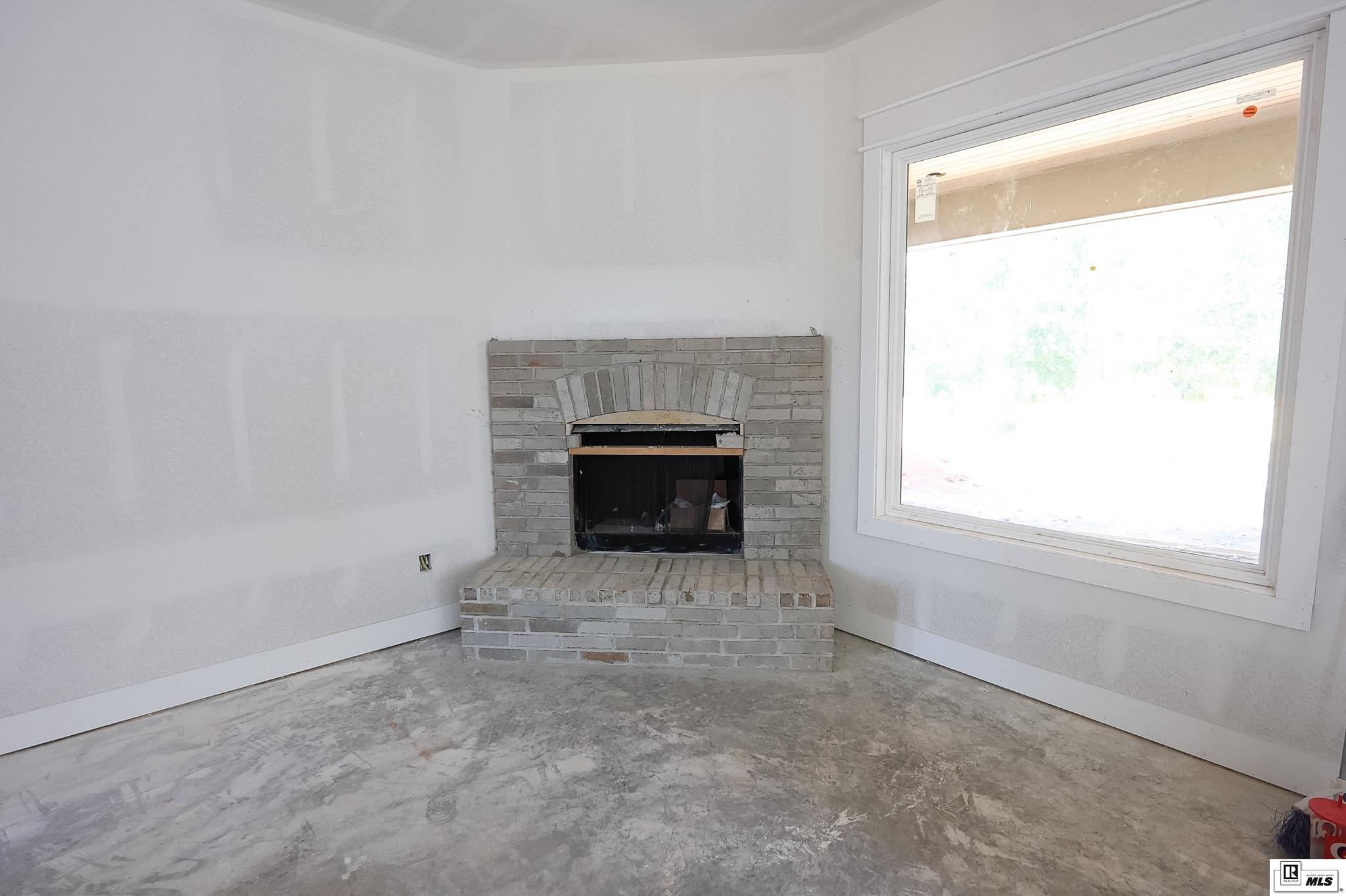 602 BELLA VISTA LOOP