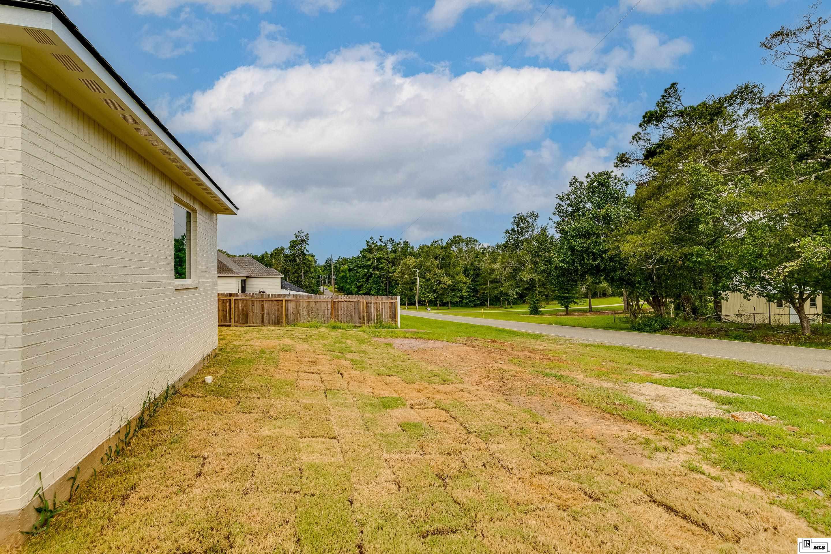 602 BELLA VISTA LOOP