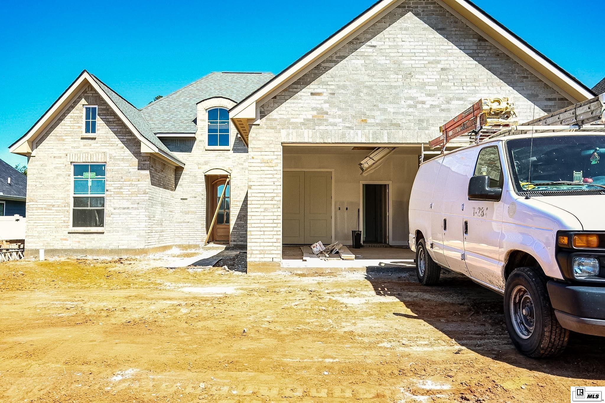 602 BELLA VISTA LOOP