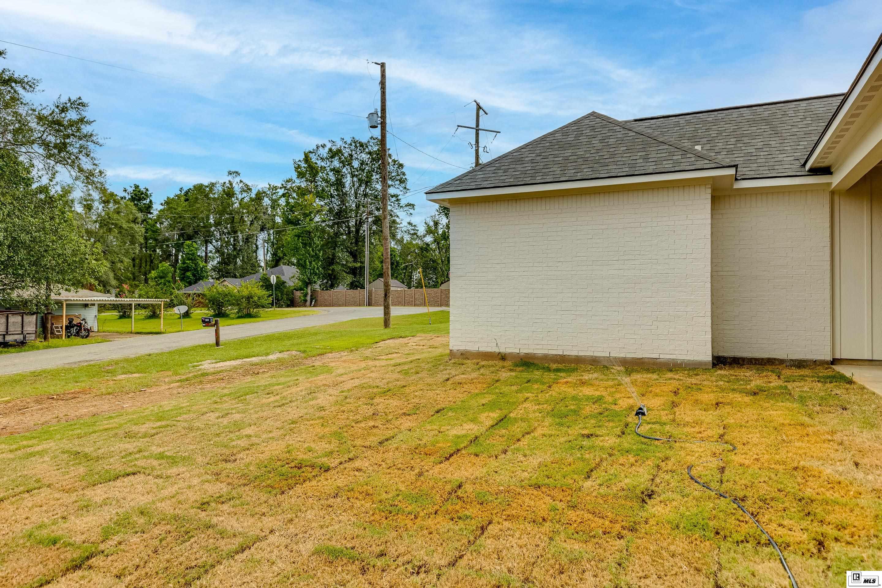 602 BELLA VISTA LOOP