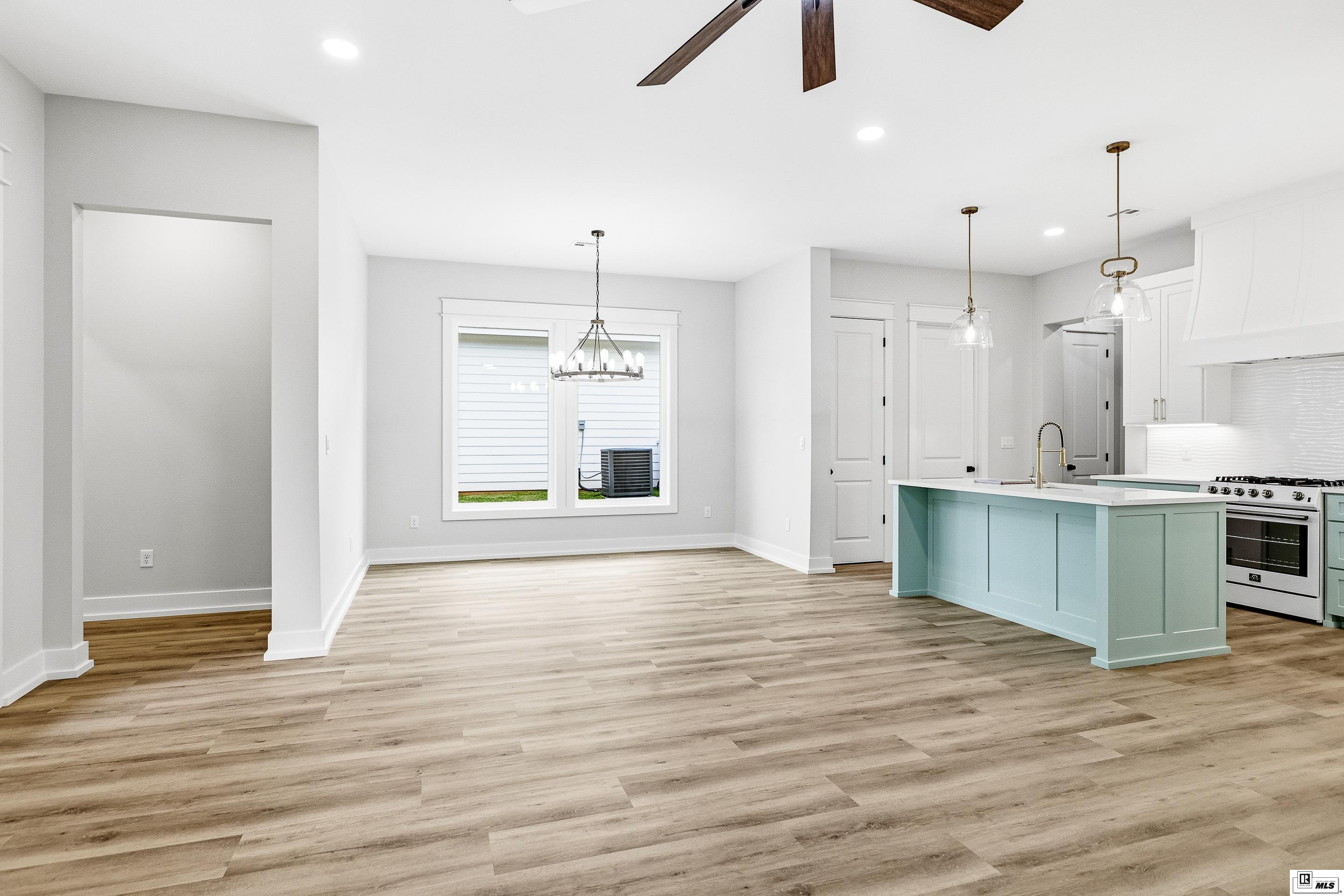 602 BELLA VISTA LOOP