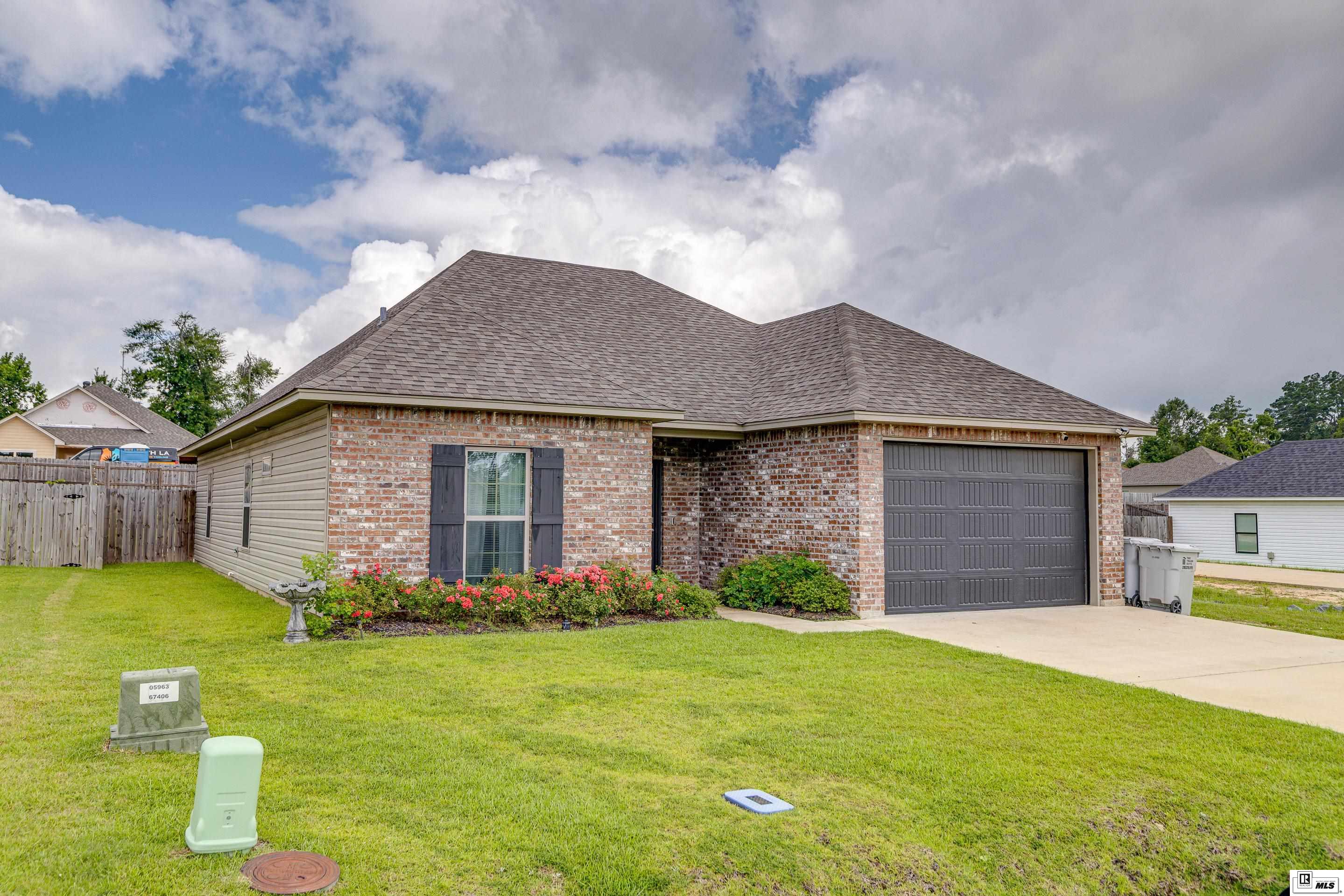 300 YELLOW PINE DRIVE