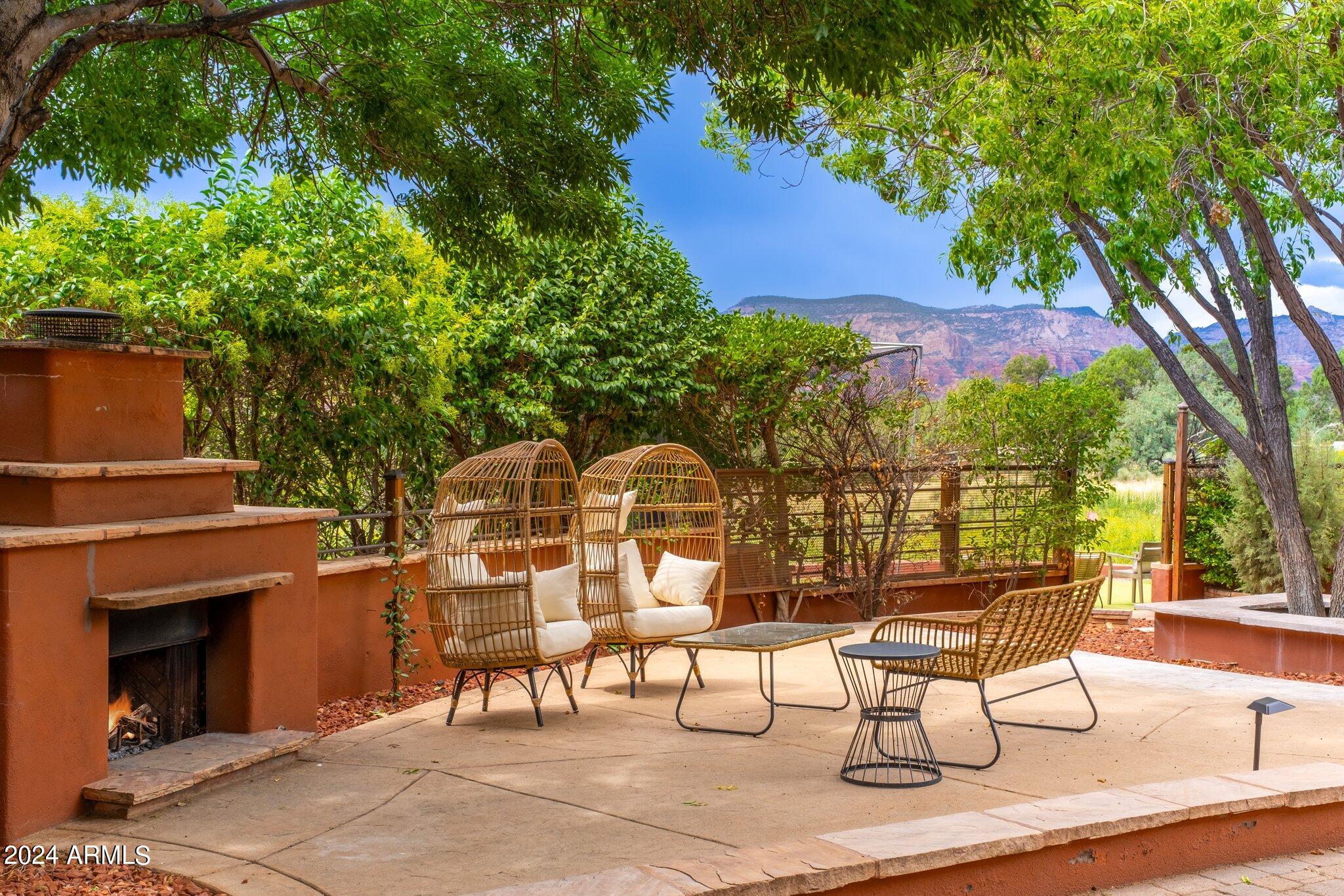 1275 DRY CREEK Road
