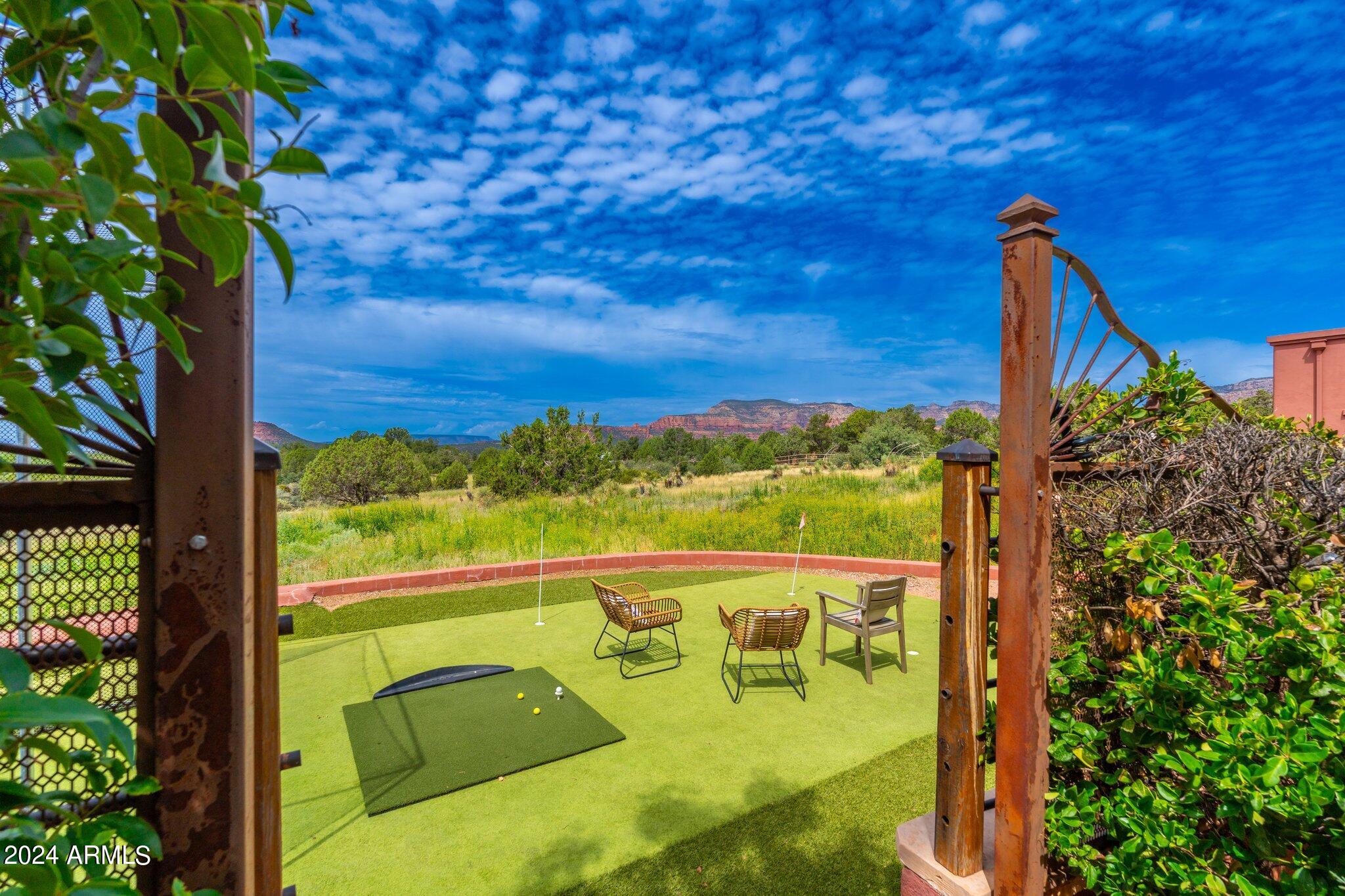 1275 DRY CREEK Road