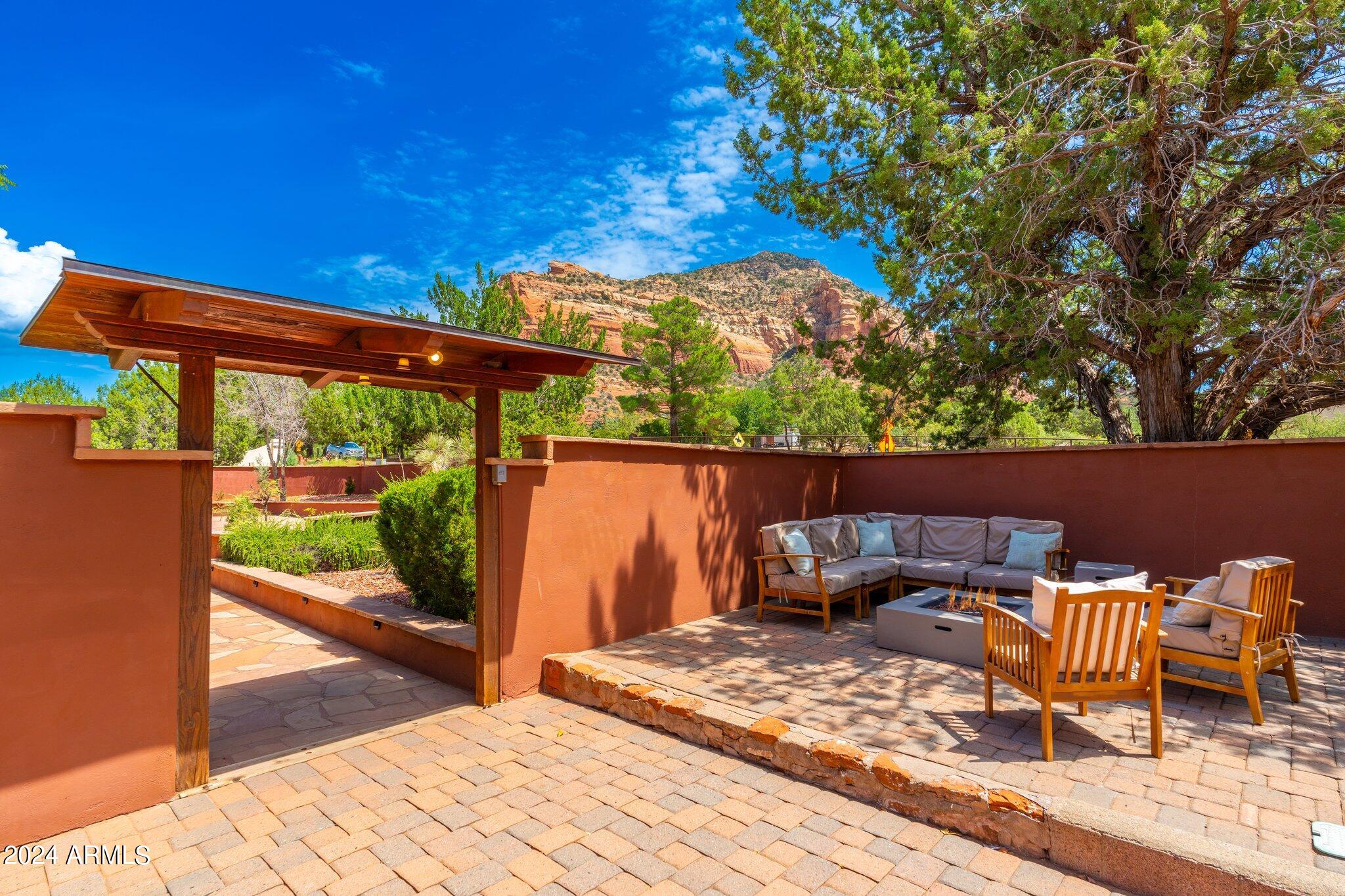 1275 DRY CREEK Road