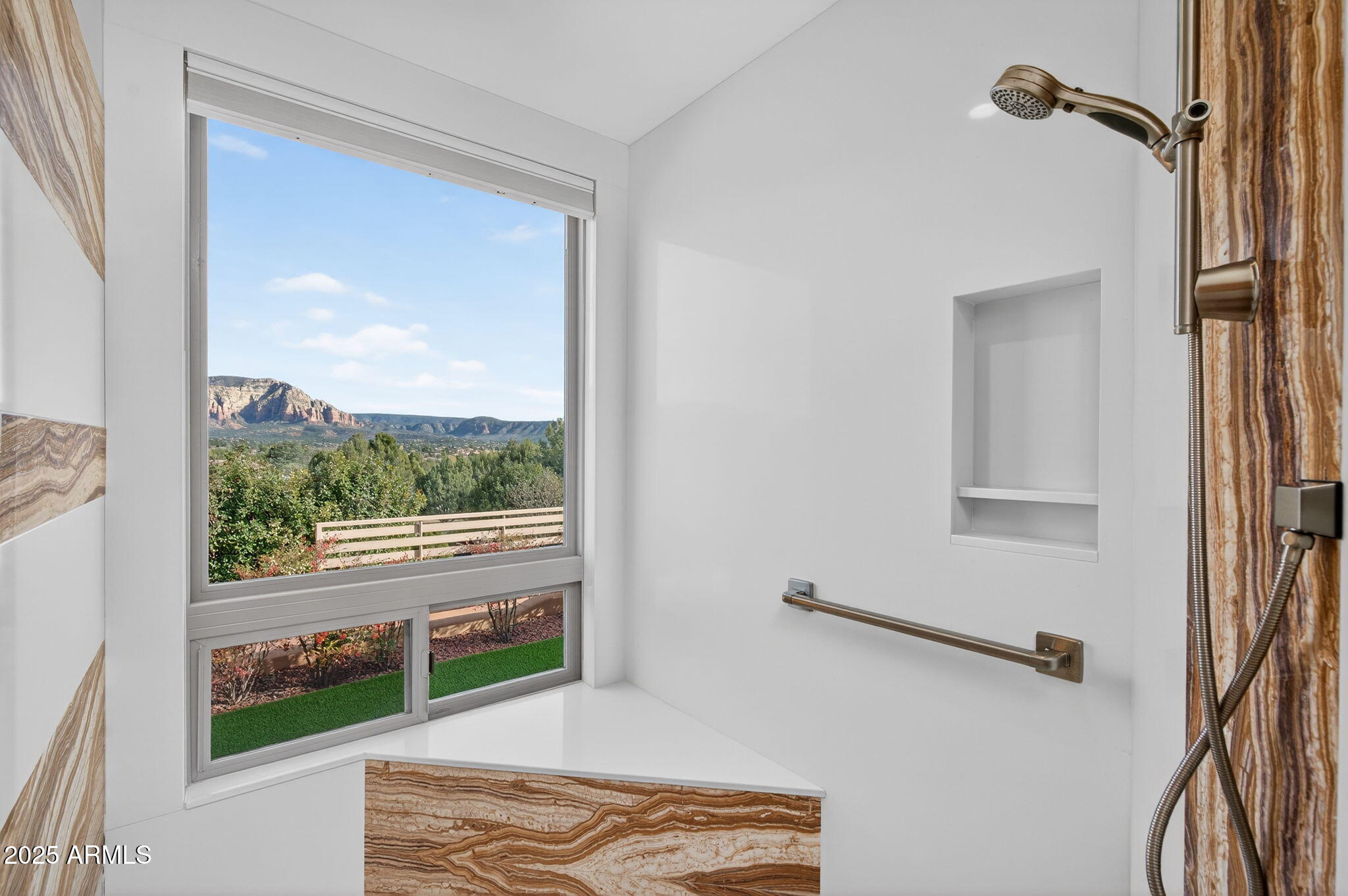 40 EASTERN Vista S