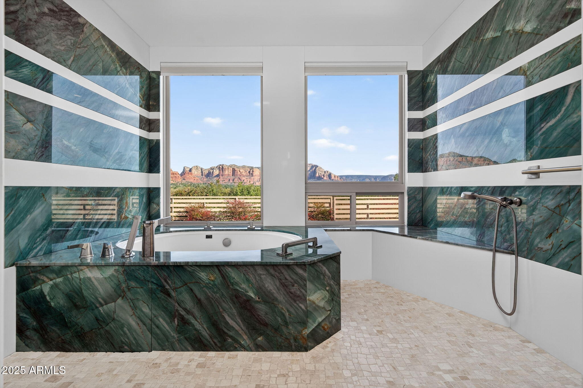 40 EASTERN Vista S
