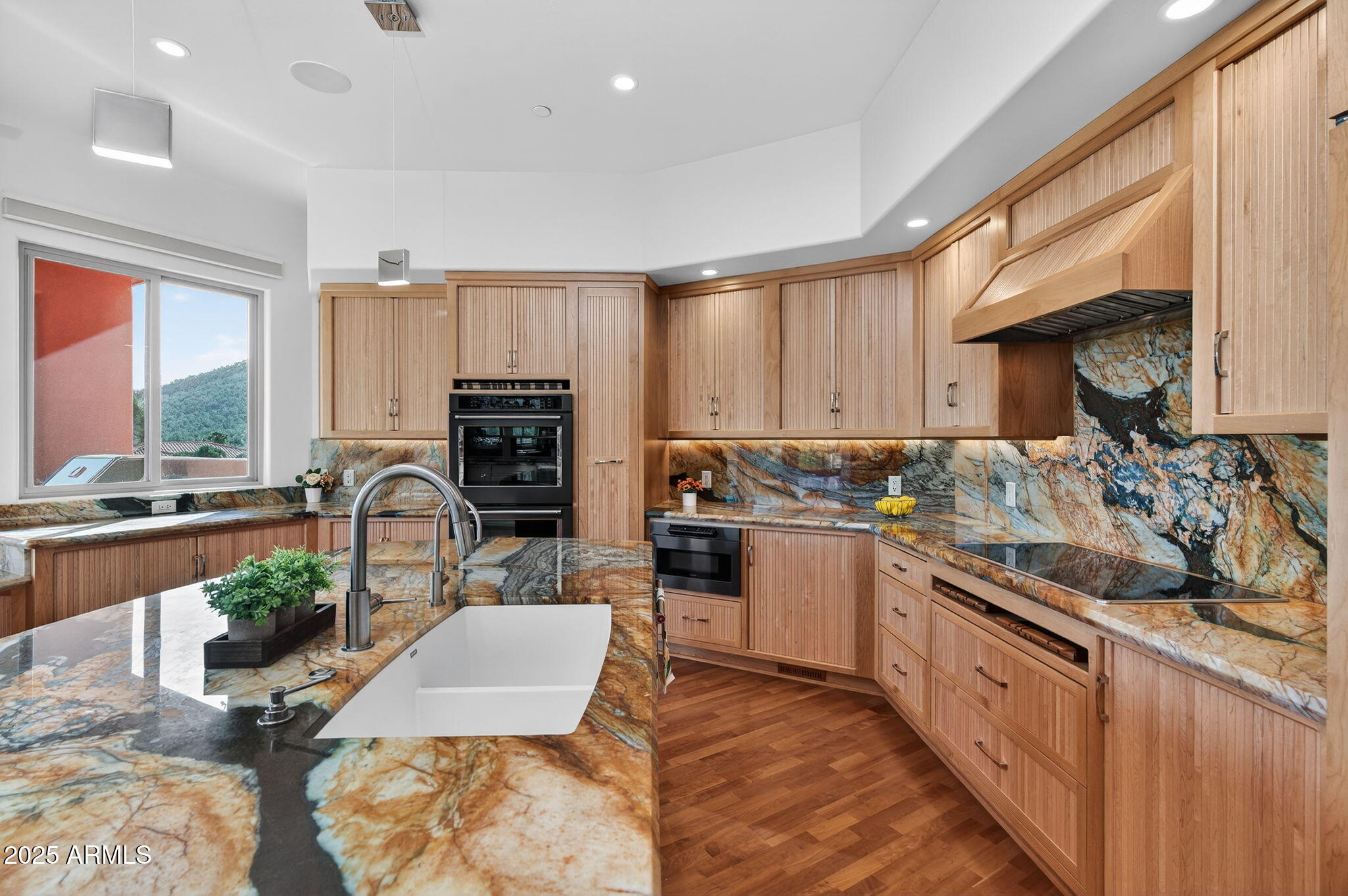40 EASTERN Vista S
