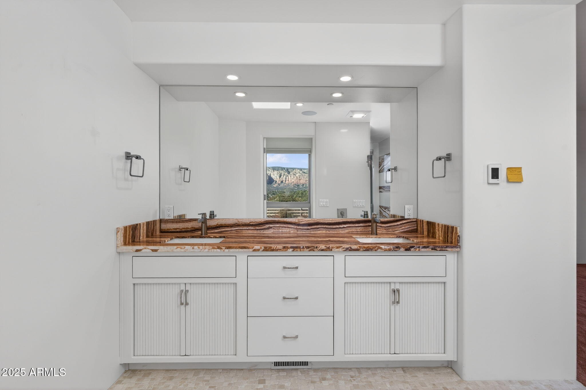 40 EASTERN Vista S