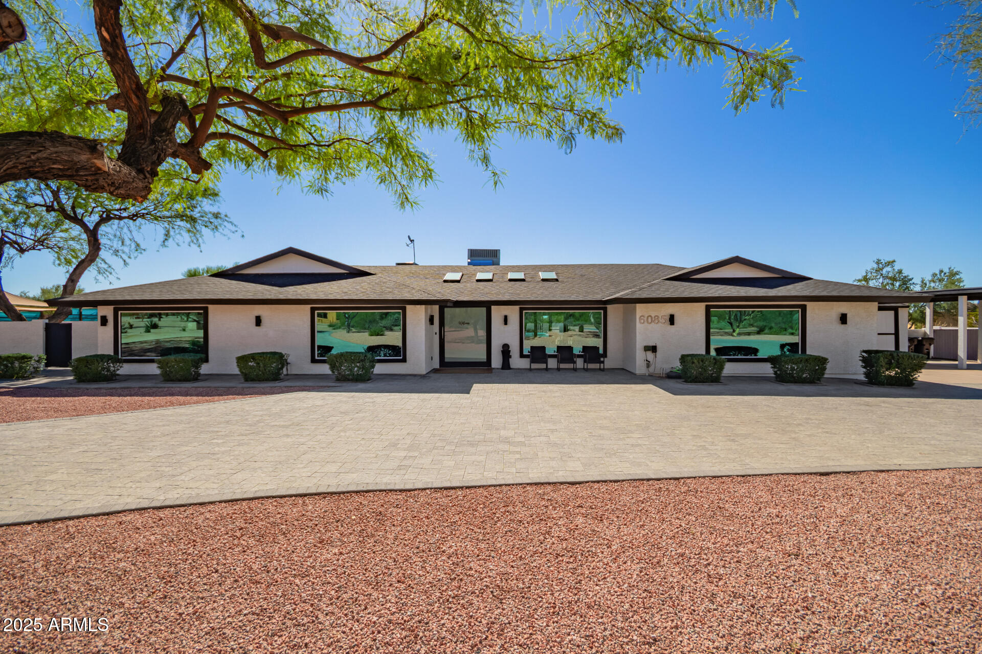 6085 E QUAIL TRACK Drive