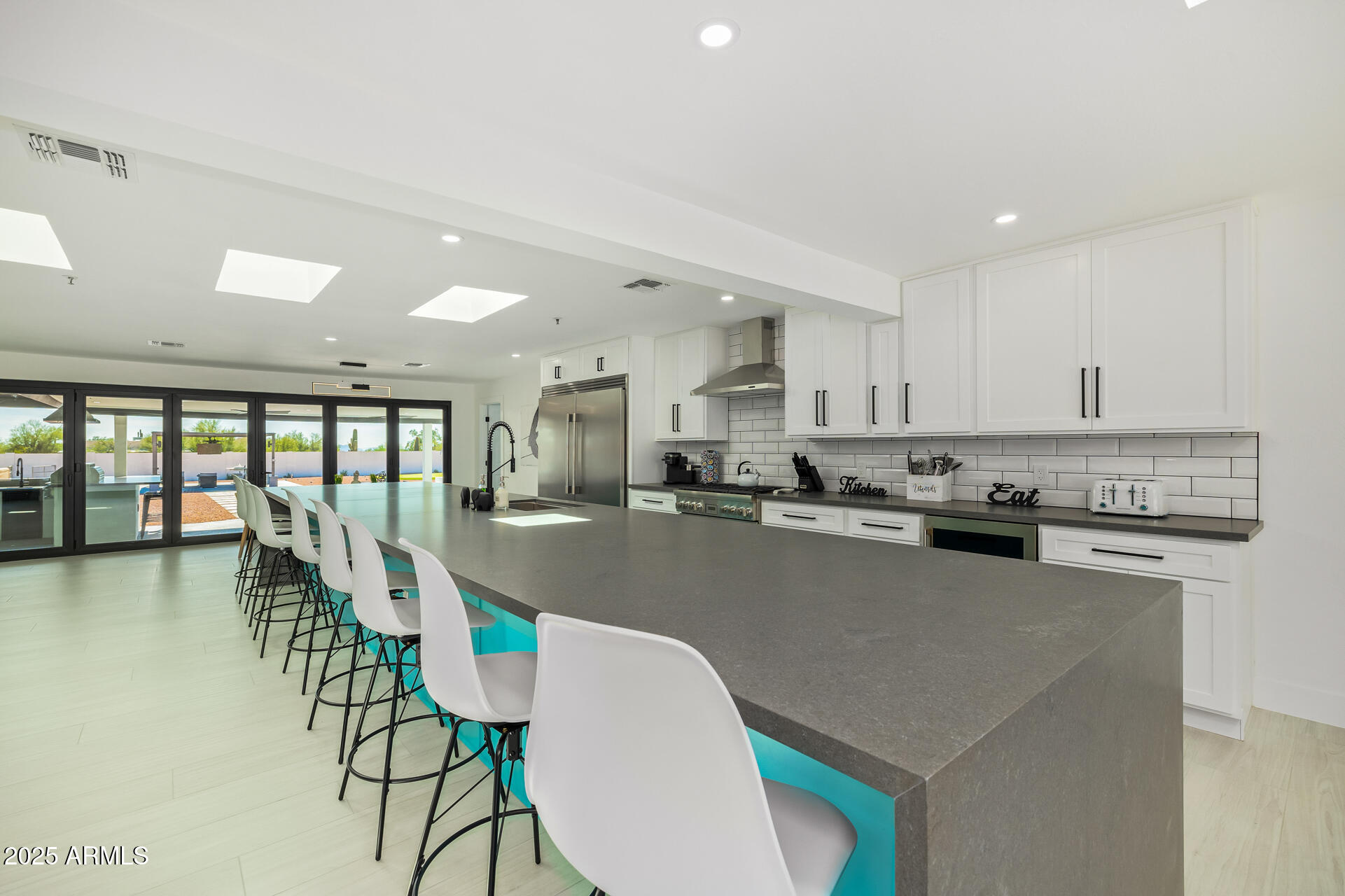 6085 E QUAIL TRACK Drive