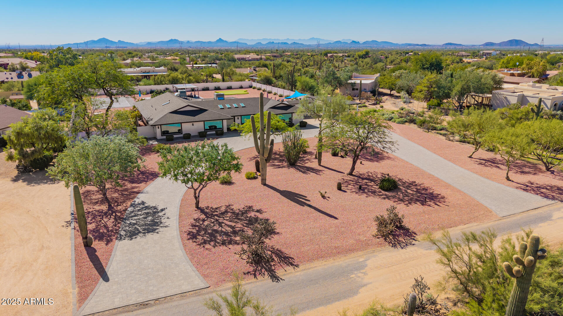 6085 E QUAIL TRACK Drive