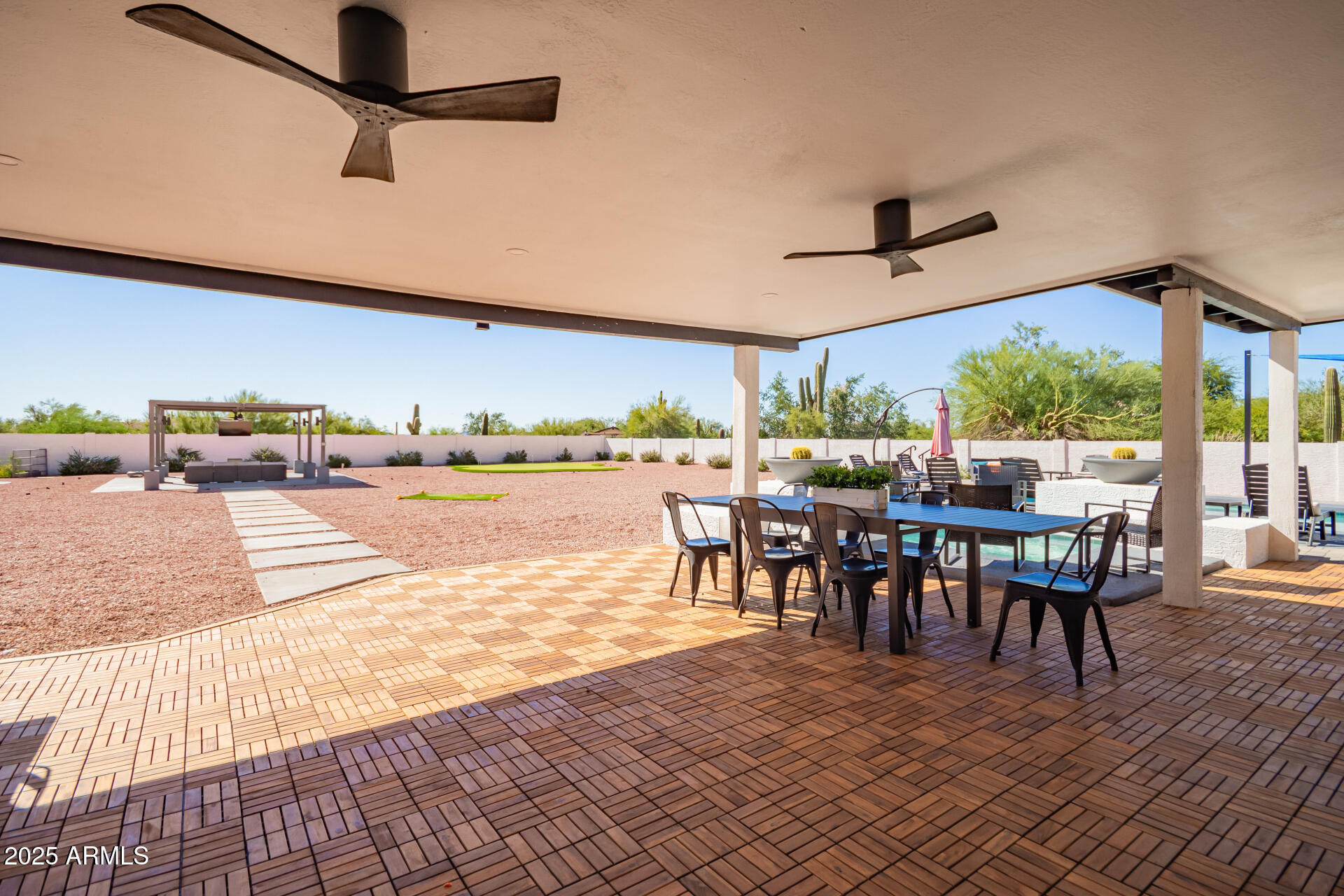 6085 E QUAIL TRACK Drive