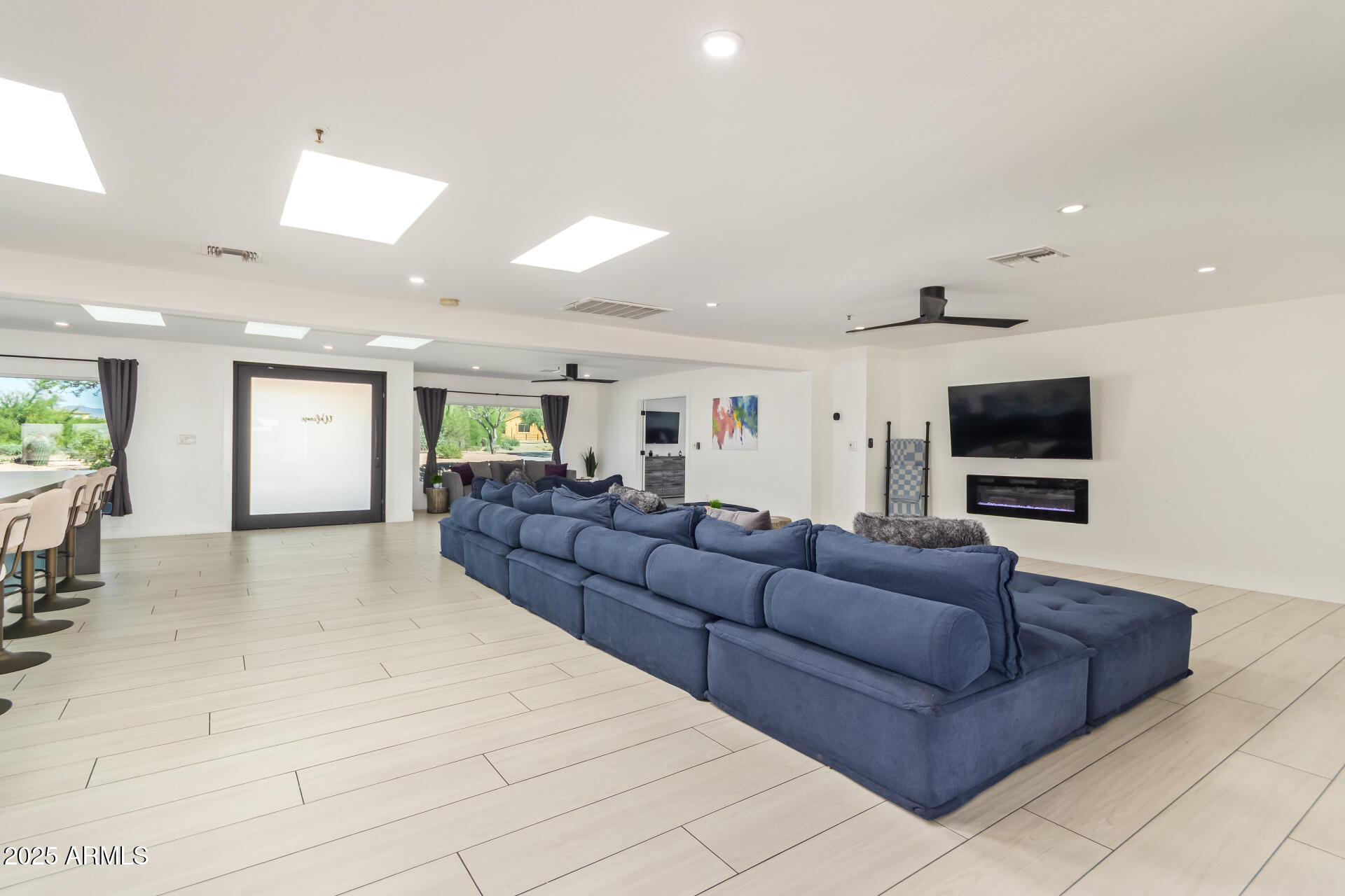6085 E QUAIL TRACK Drive
