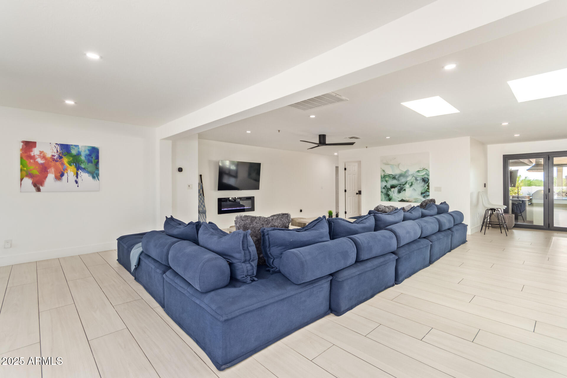 6085 E QUAIL TRACK Drive