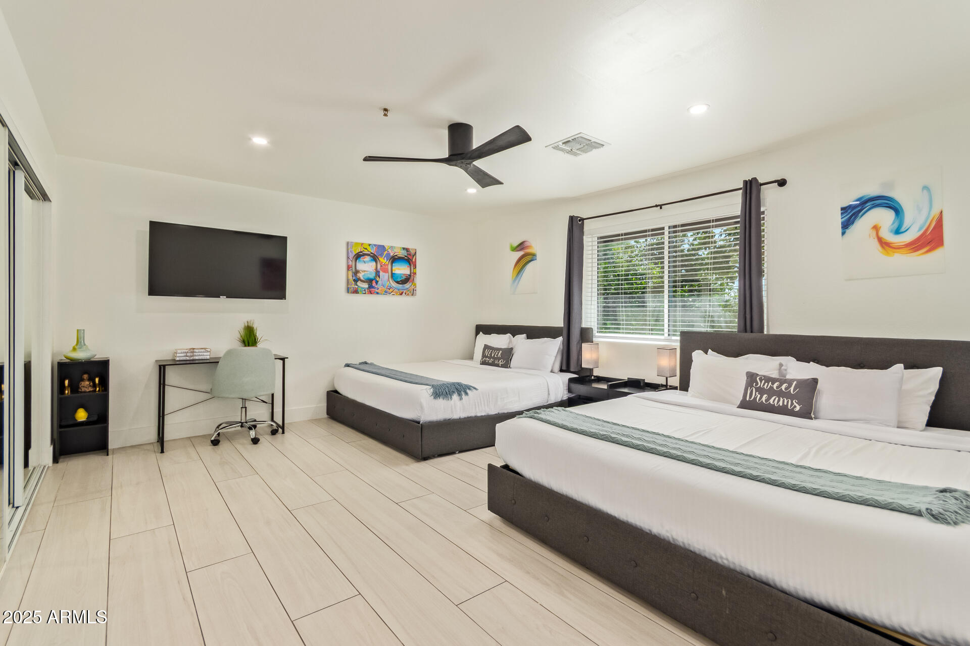 6085 E QUAIL TRACK Drive