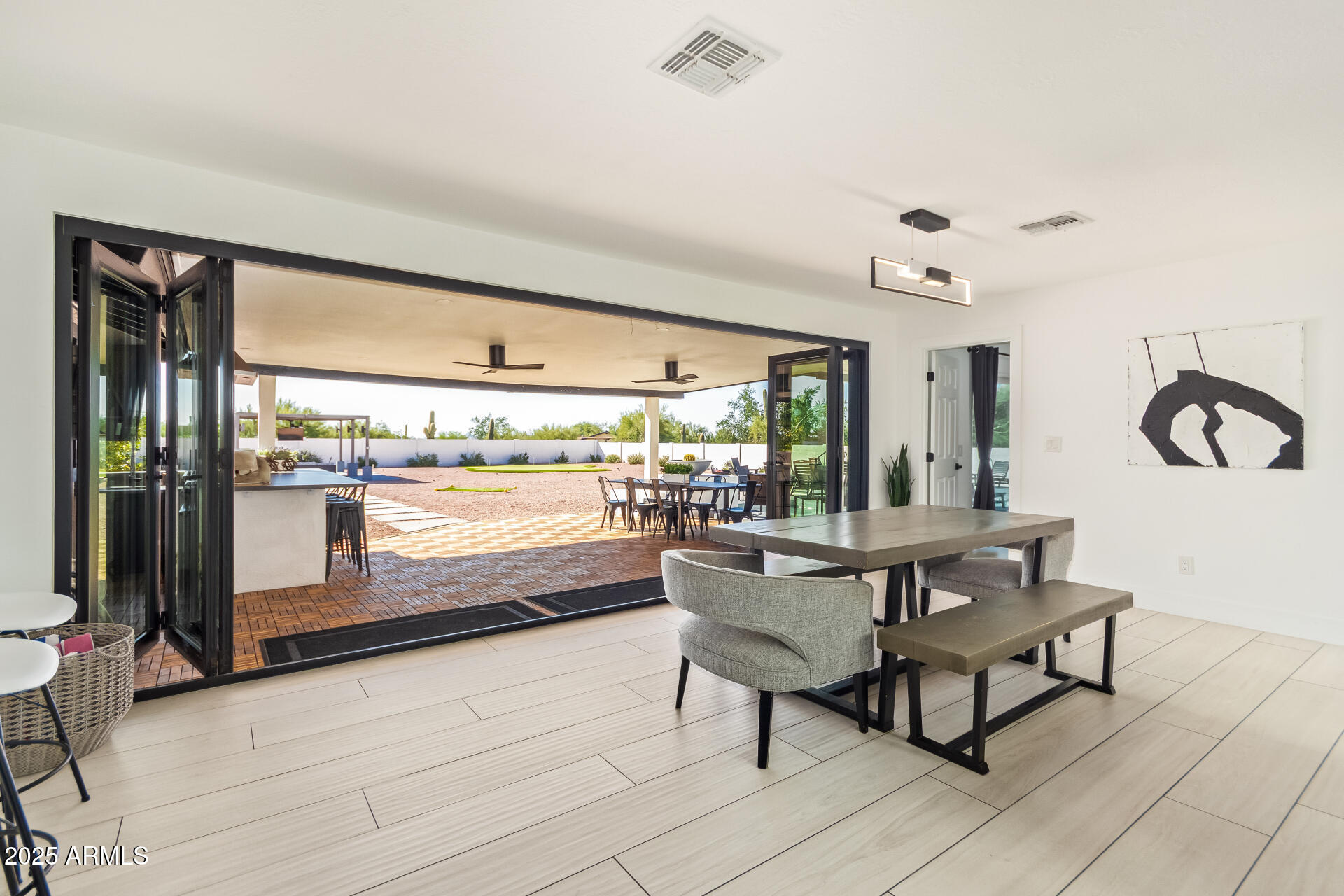 6085 E QUAIL TRACK Drive
