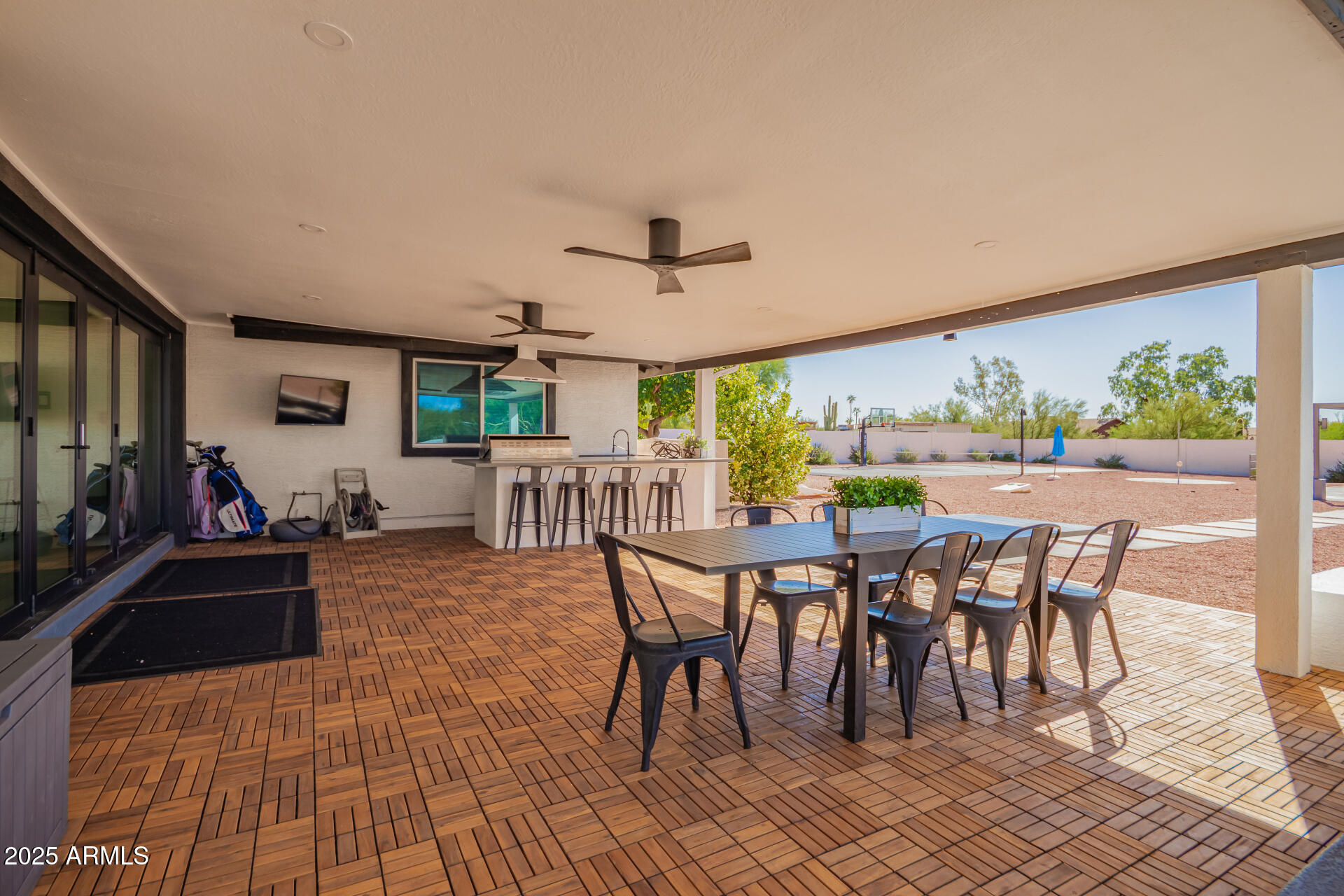6085 E QUAIL TRACK Drive