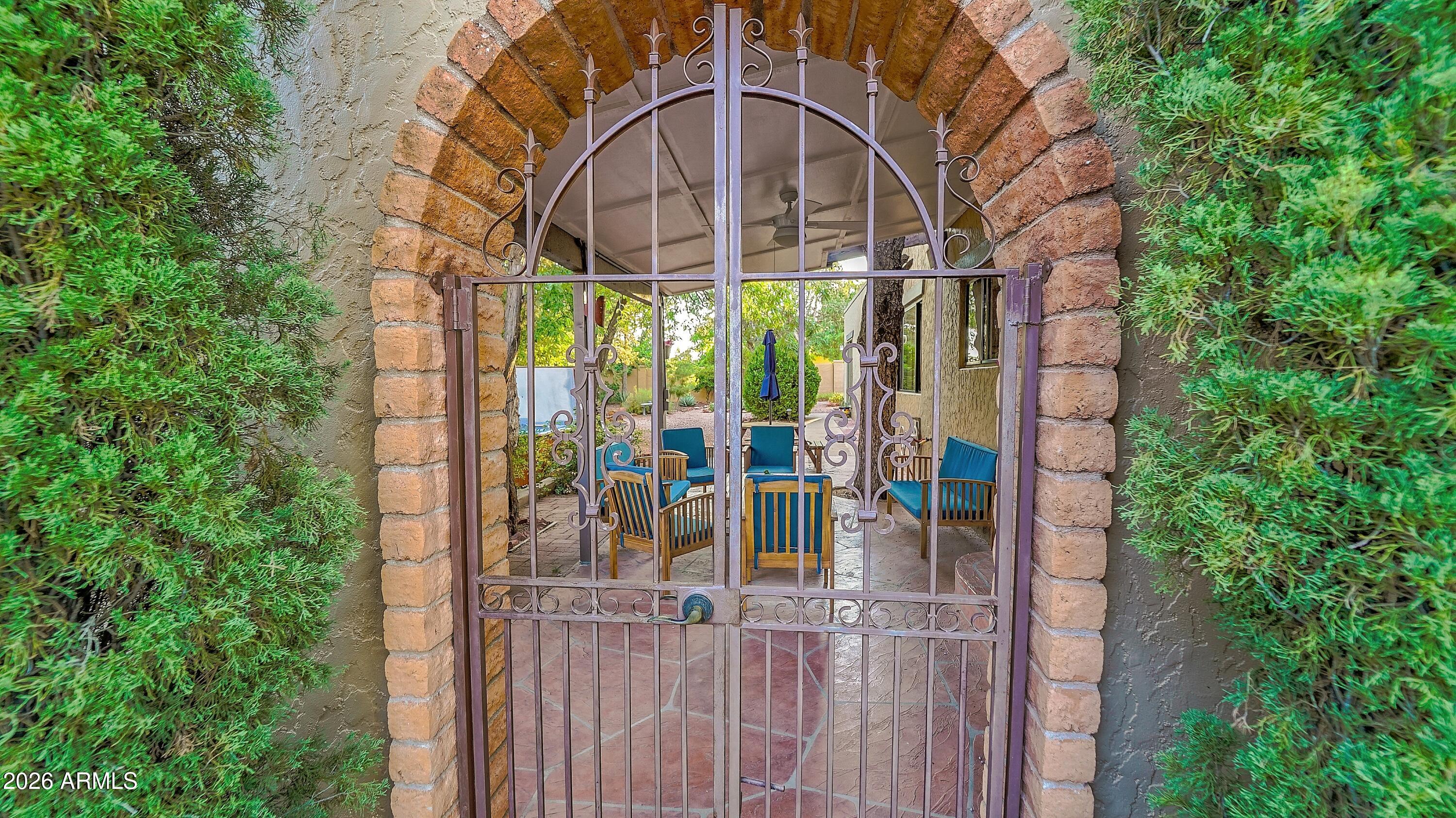 228 CABALLO Drive