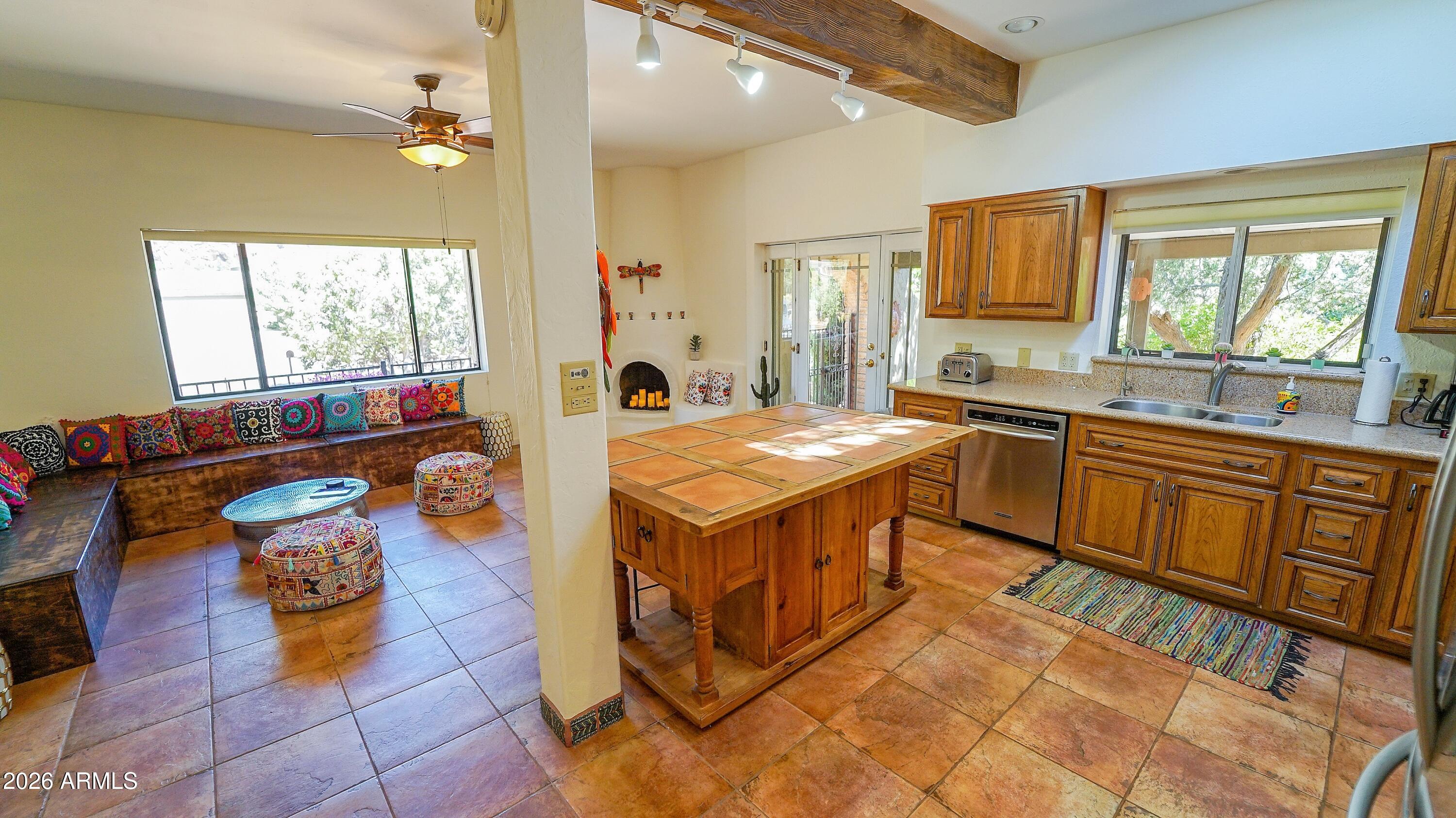 228 CABALLO Drive