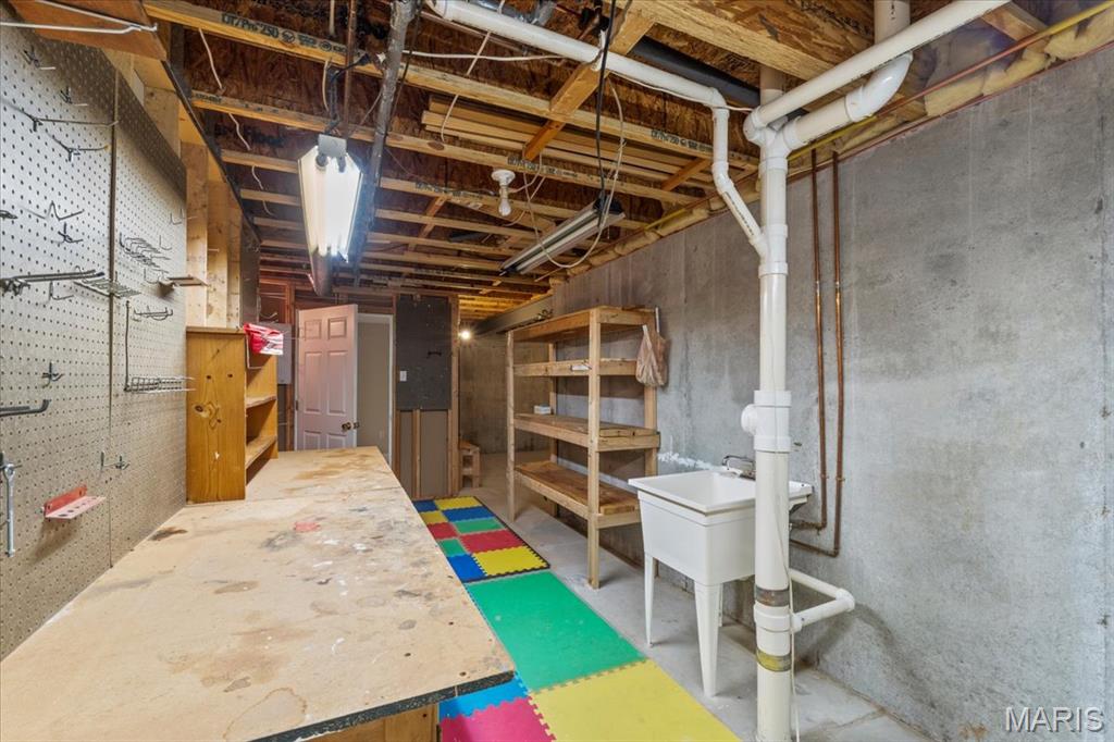1136 Arbor Place Drive