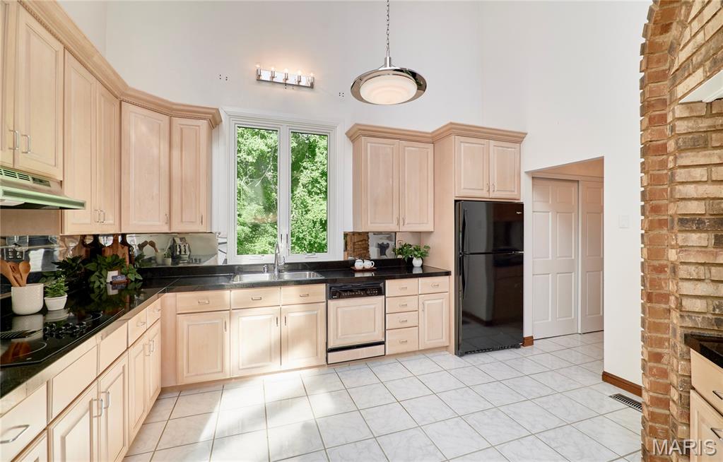 14424 Valley Meadow Court W