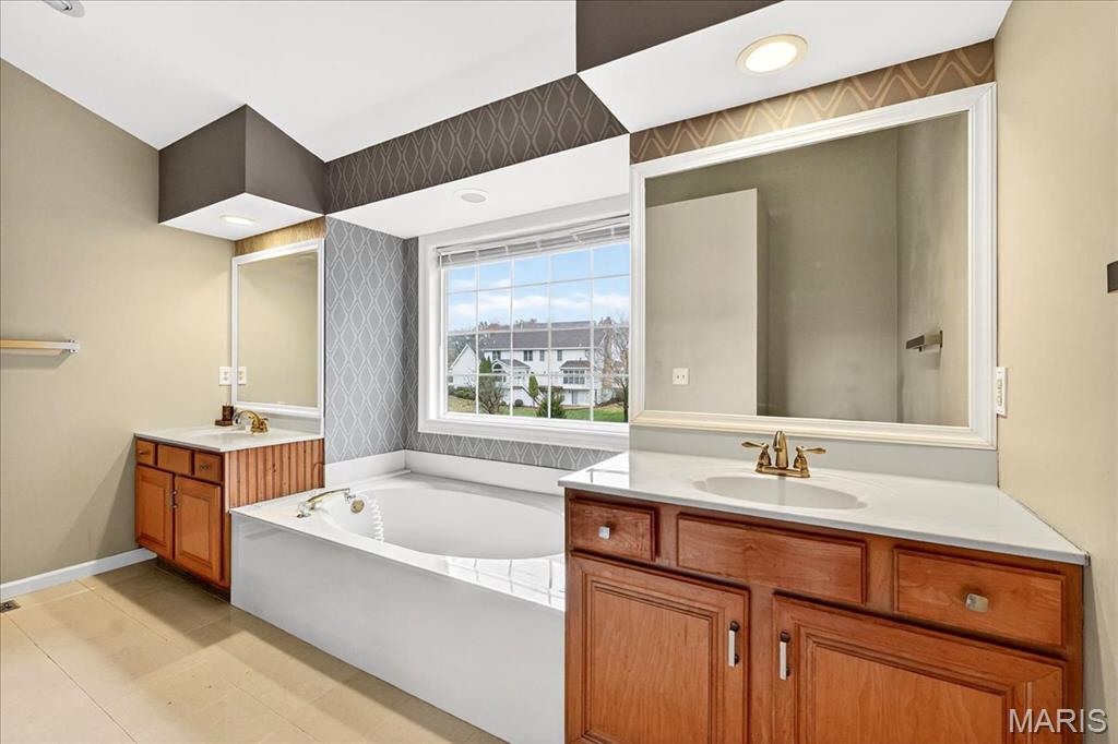 1460 Highland Valley Drive