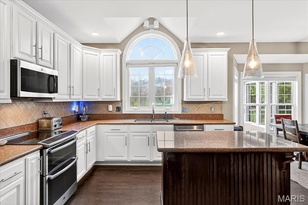 1460 Highland Valley Drive