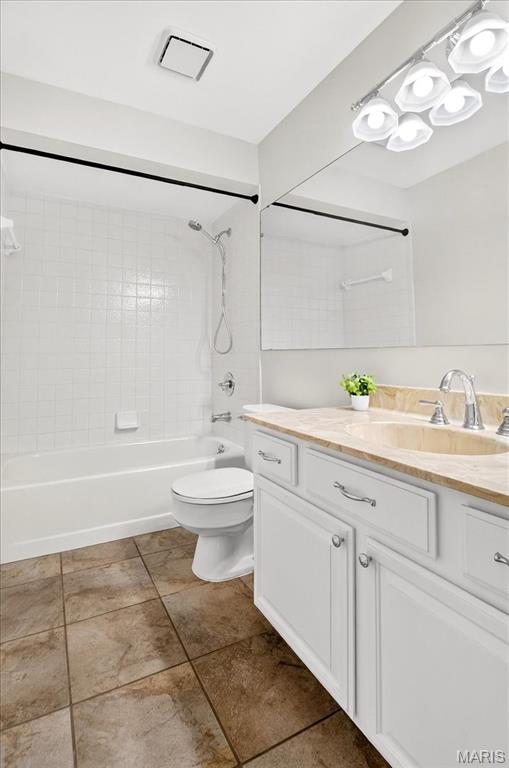 2705 Bluff Creek Court