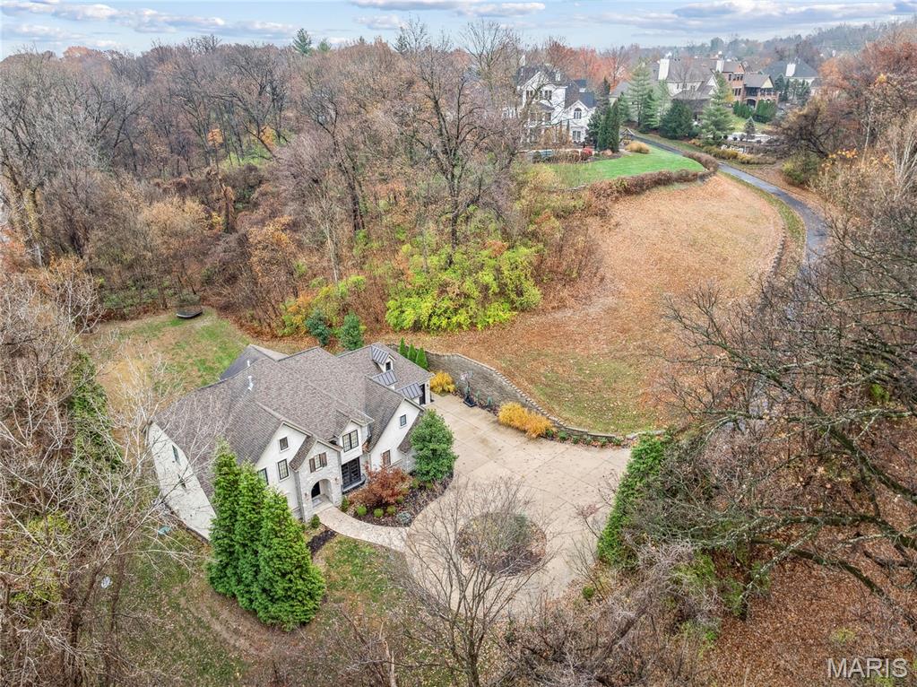 809 Tara Estates Court