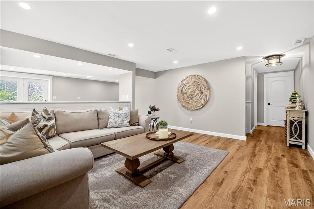 311 Beacon Point Lane