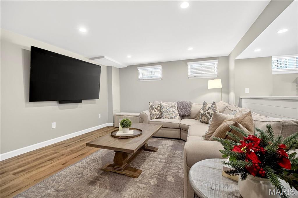 311 Beacon Point Lane