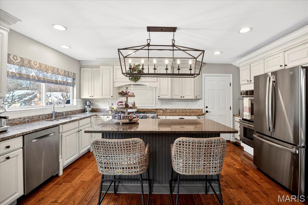 311 Beacon Point Lane