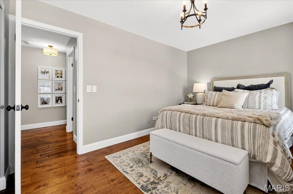 311 Beacon Point Lane