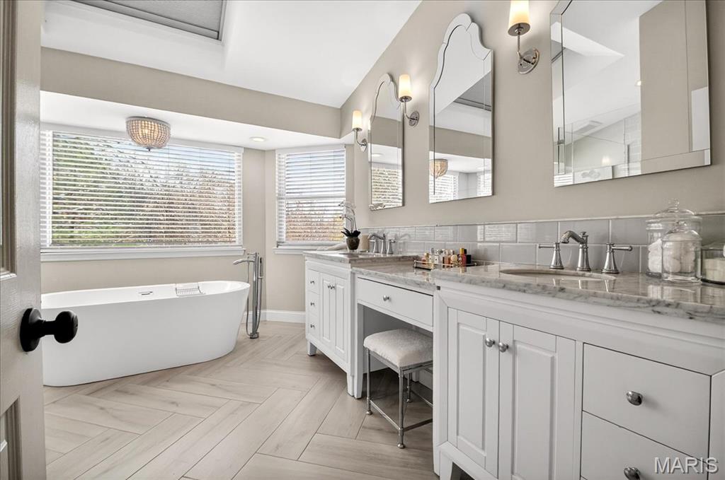 311 Beacon Point Lane