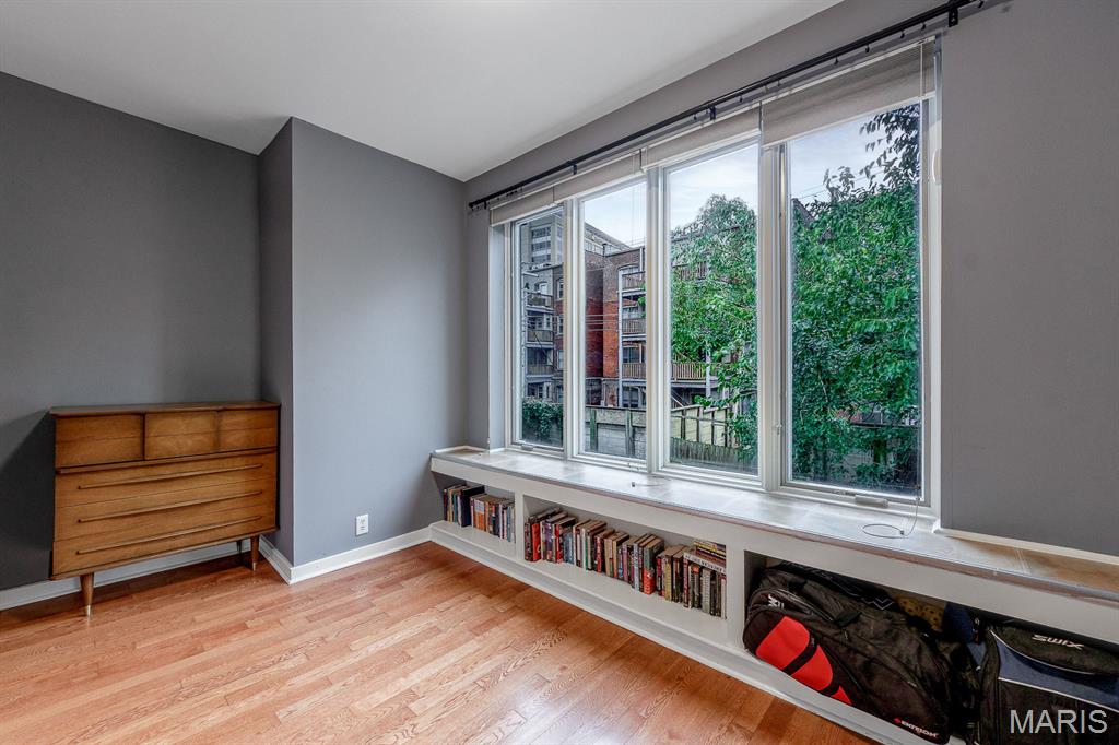 4928 Buckingham Court Unit: 2W