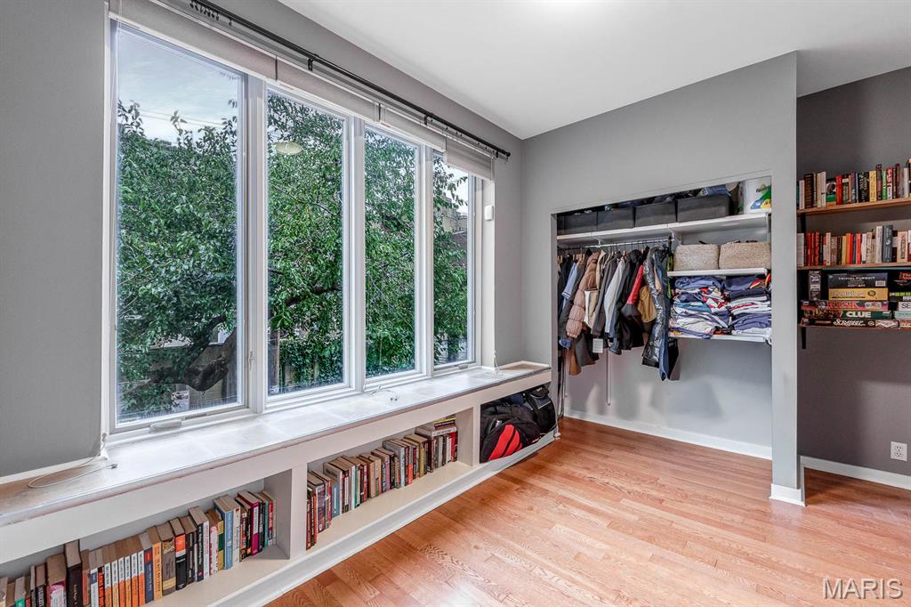 4928 Buckingham Court Unit: 2W