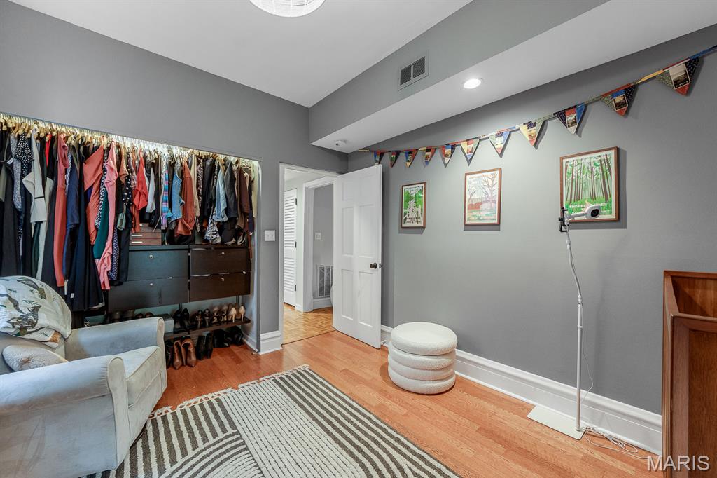 4928 Buckingham Court Unit: 2W