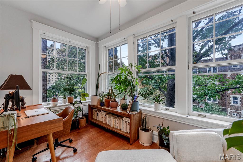 4928 Buckingham Court Unit: 2W